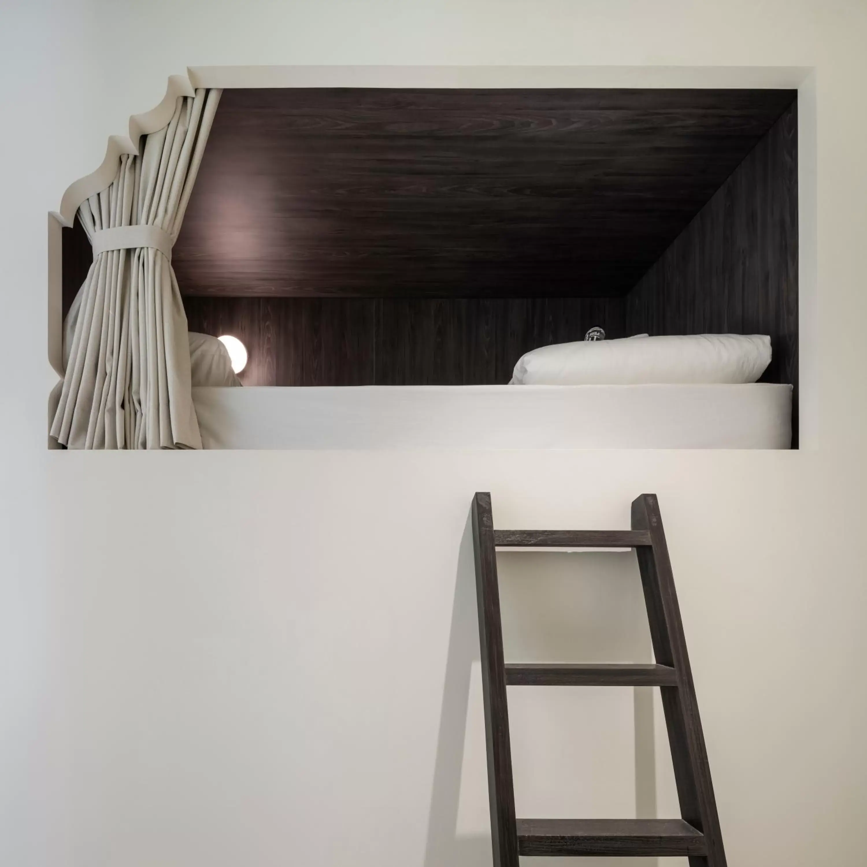 bunk bed in Lilit Bang Lumphu Hotel bunk bed in Lilit Bang Lumphu Hotel