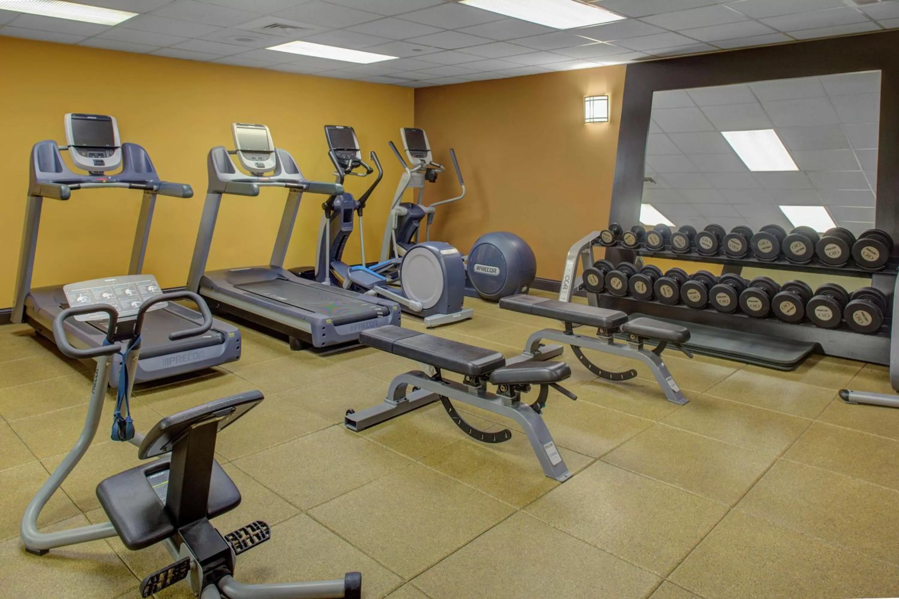 Fitness centre/facilities in DoubleTree Suites by Hilton Dayton/Miamisburg