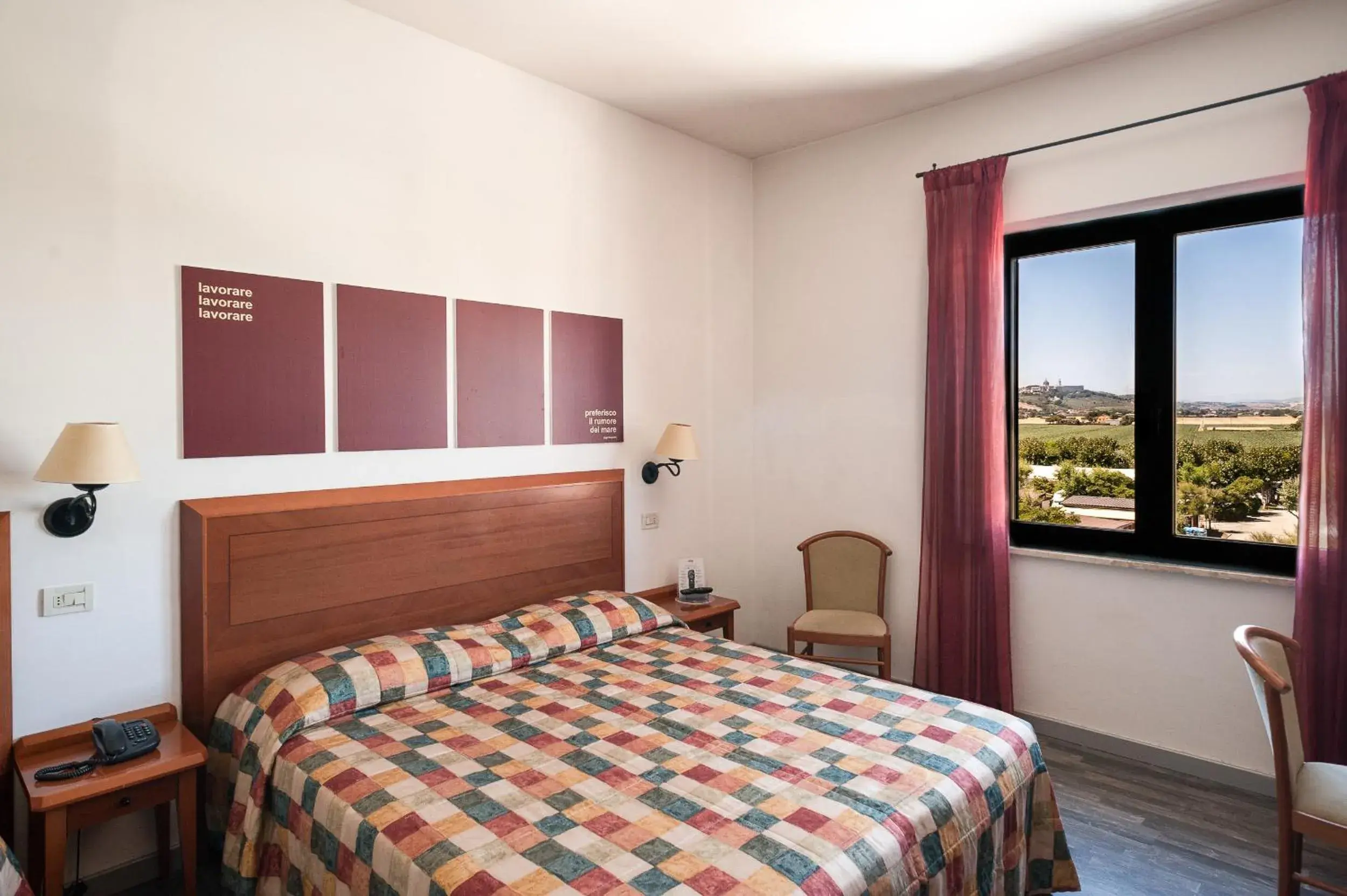 Street view, Bed in Hotel Il Brigantino