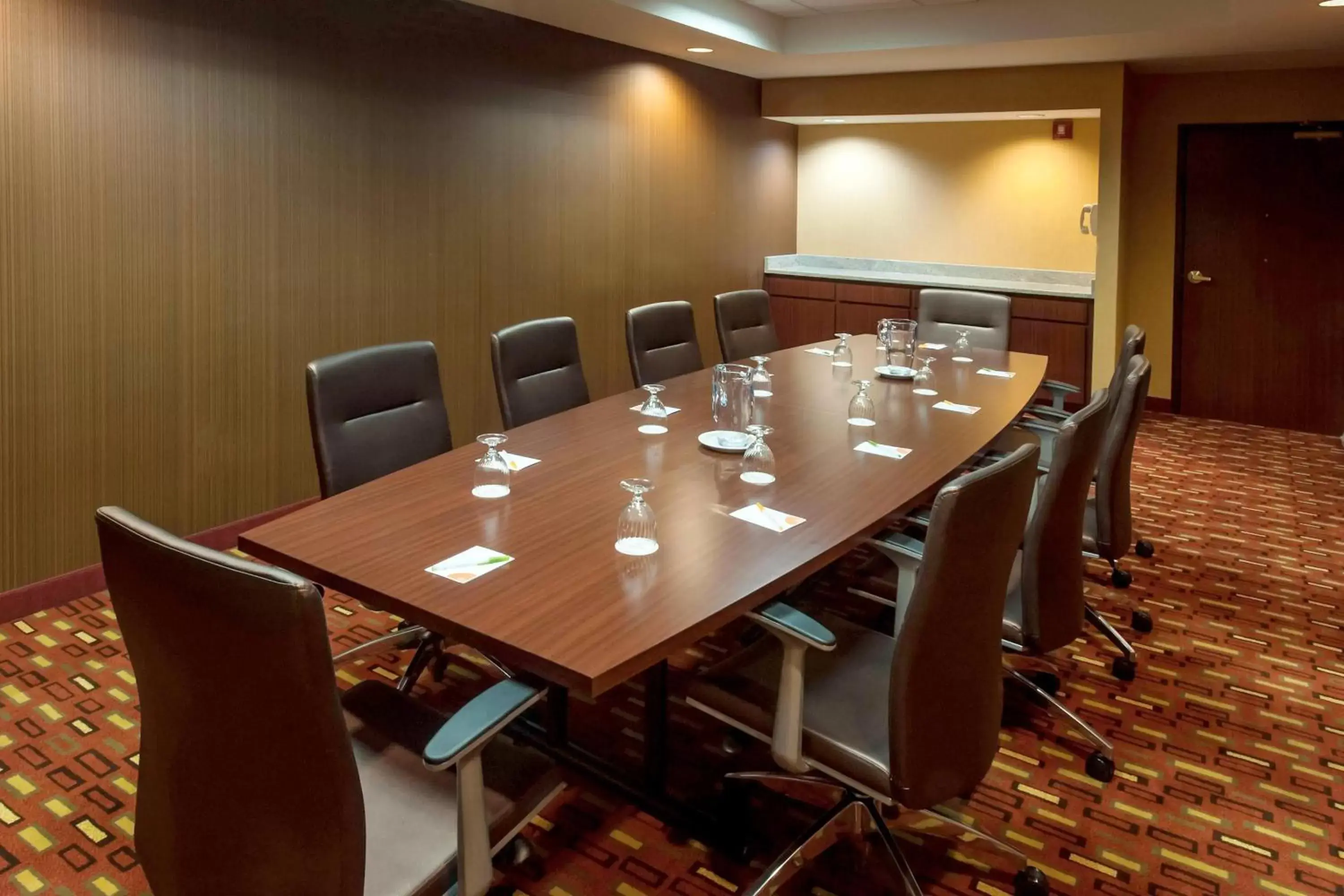 Meeting/conference room in Courtyard by Marriott Lakeland