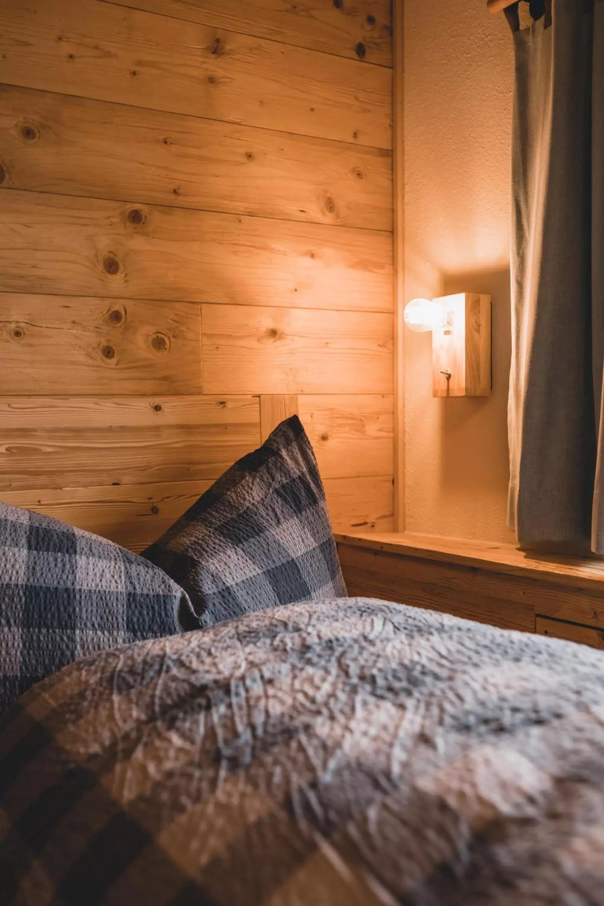 Bedroom, Bed in Alpenblick Bergrestaurant & Hotel