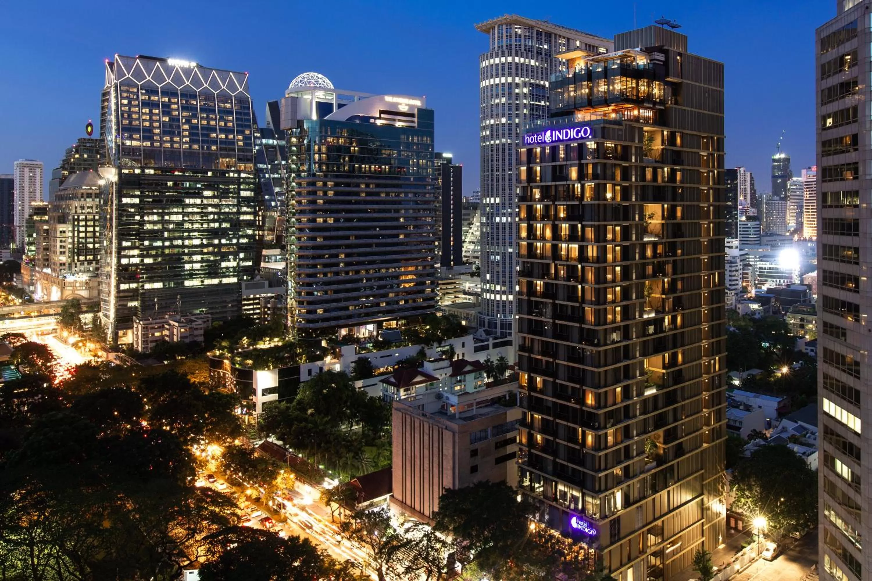 Property building in Hotel Indigo Bangkok Wireless Road by IHG