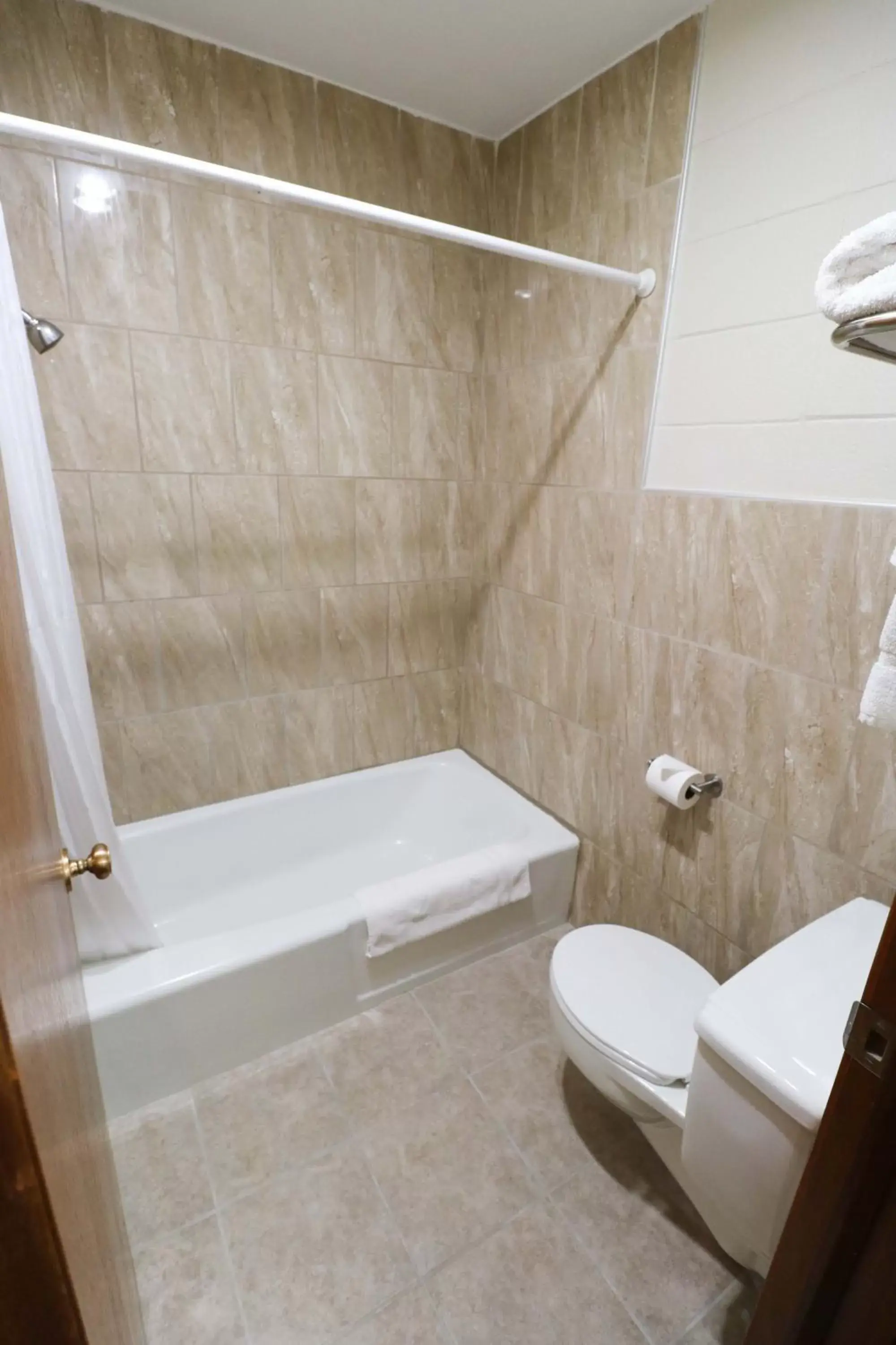 Bathroom in Bear Lodge Motel