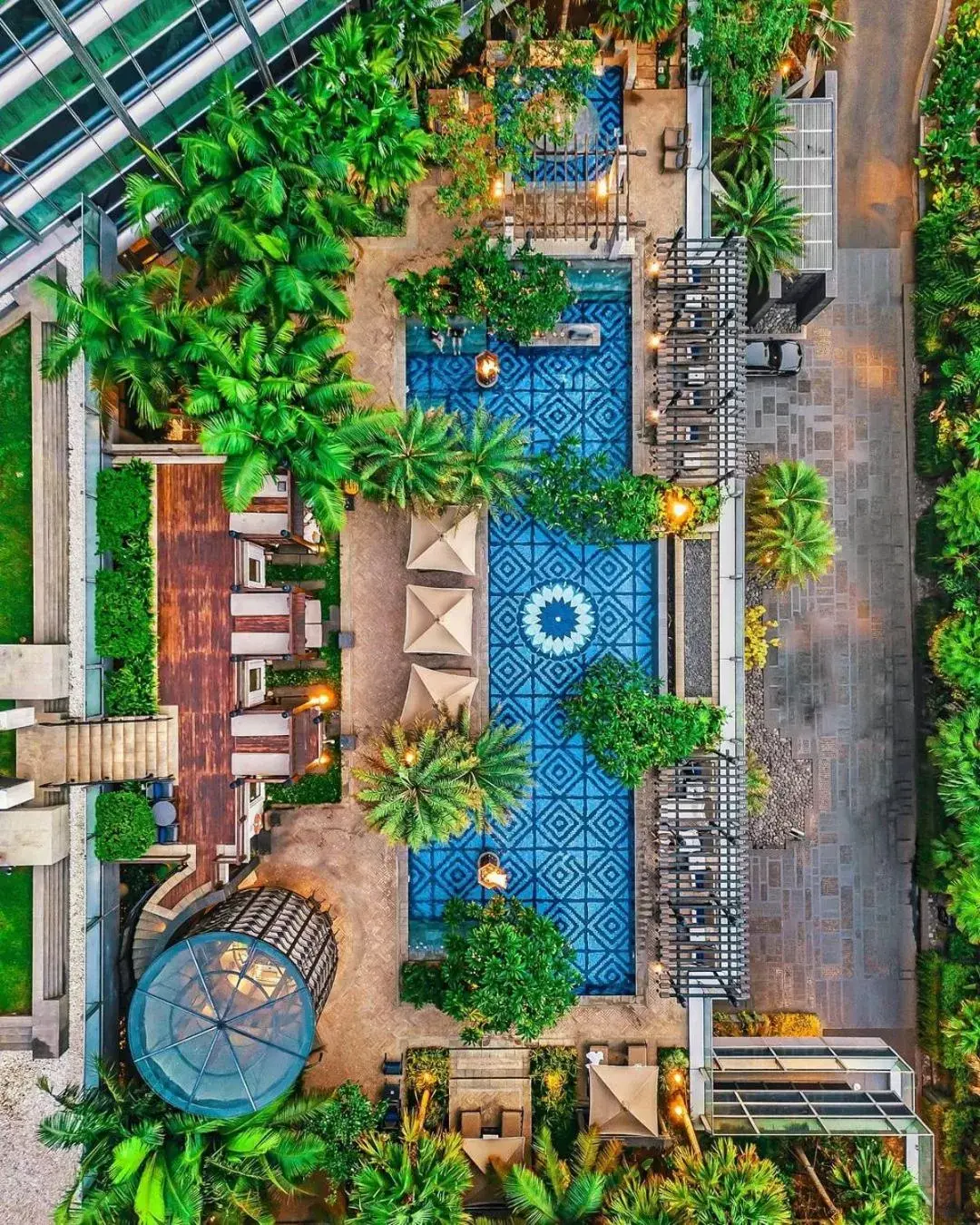 Swimming pool, Bird's-eye View in Four Seasons Hotel Jakarta