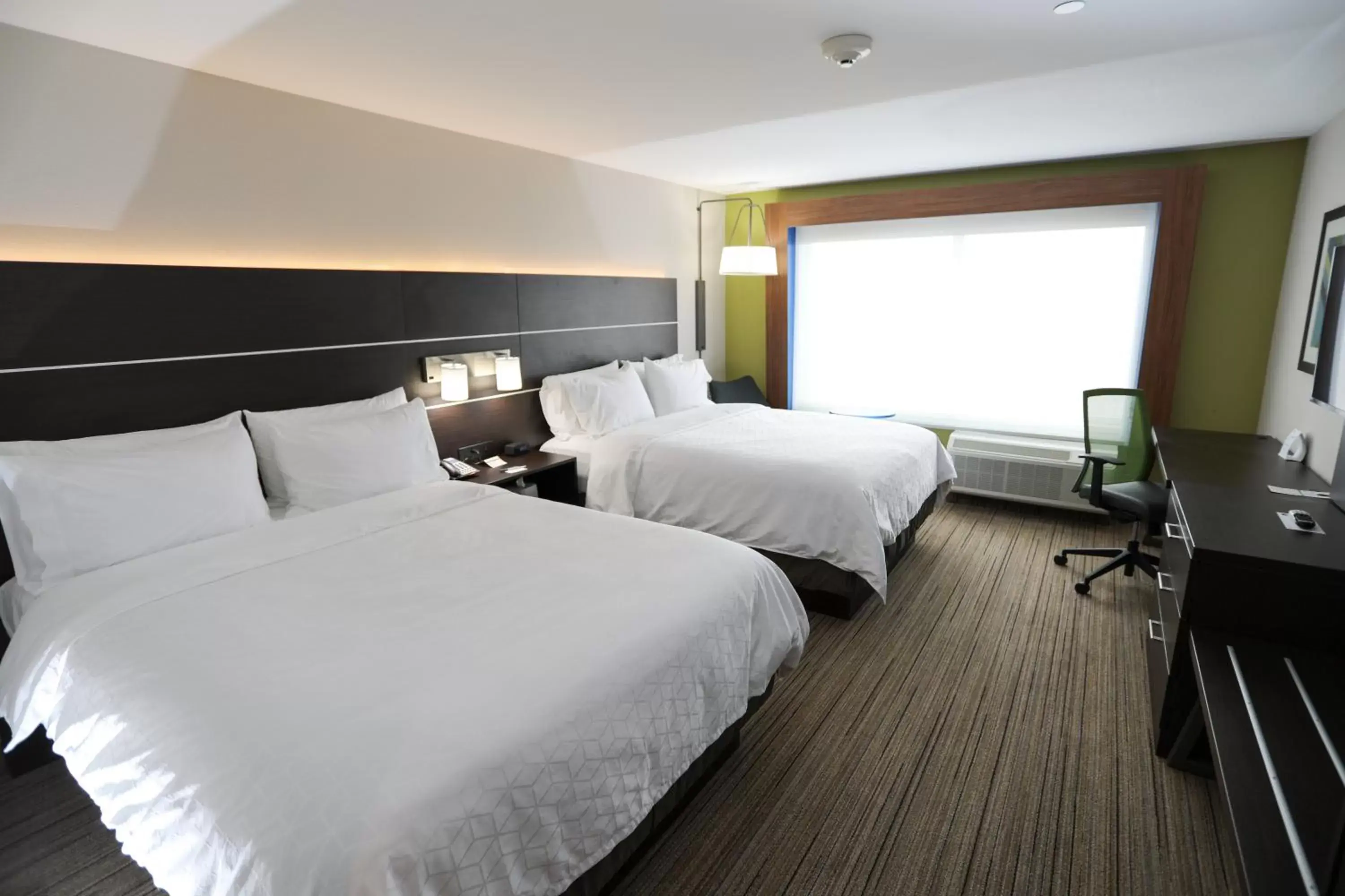 Bedroom, Bed in Holiday Inn Express & Suites - Forney, an IHG Hotel