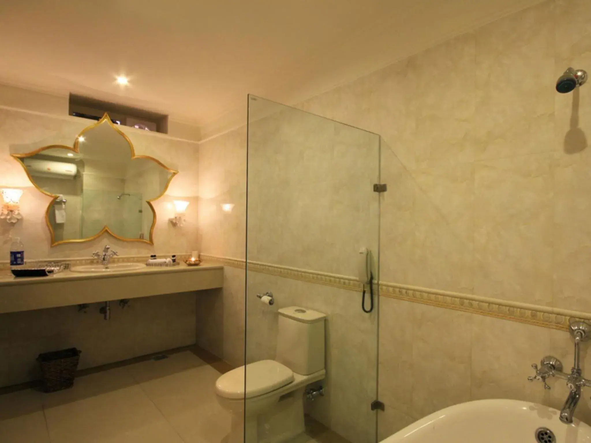 Bathroom in Suryauday Haveli - An Amritara Resort