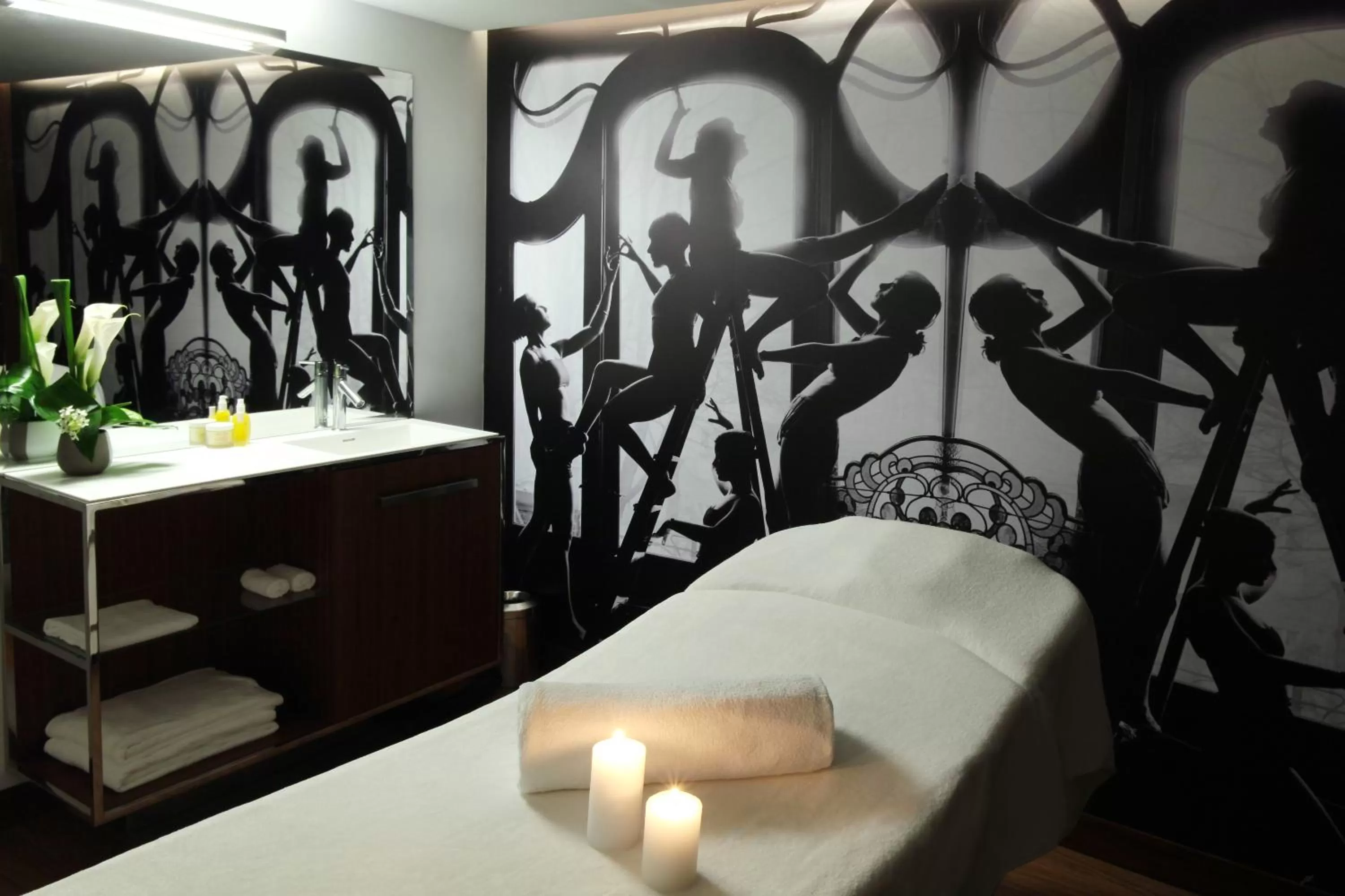Massage in Boutet Bastille Hotel Paris - MGallery Collection