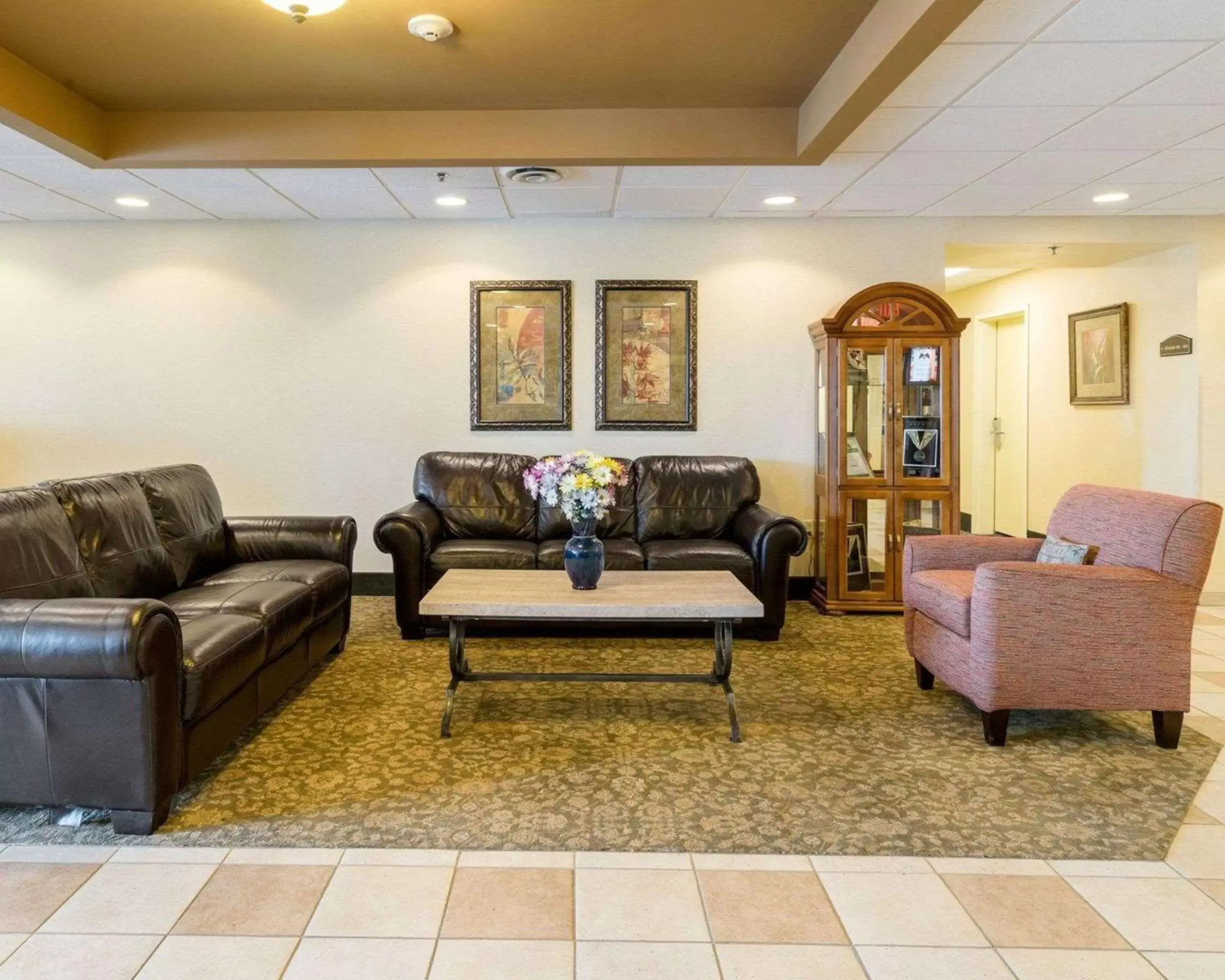 Lobby or reception in Mainstay Suites Dover Lobby or reception in Mainstay Suites Dover