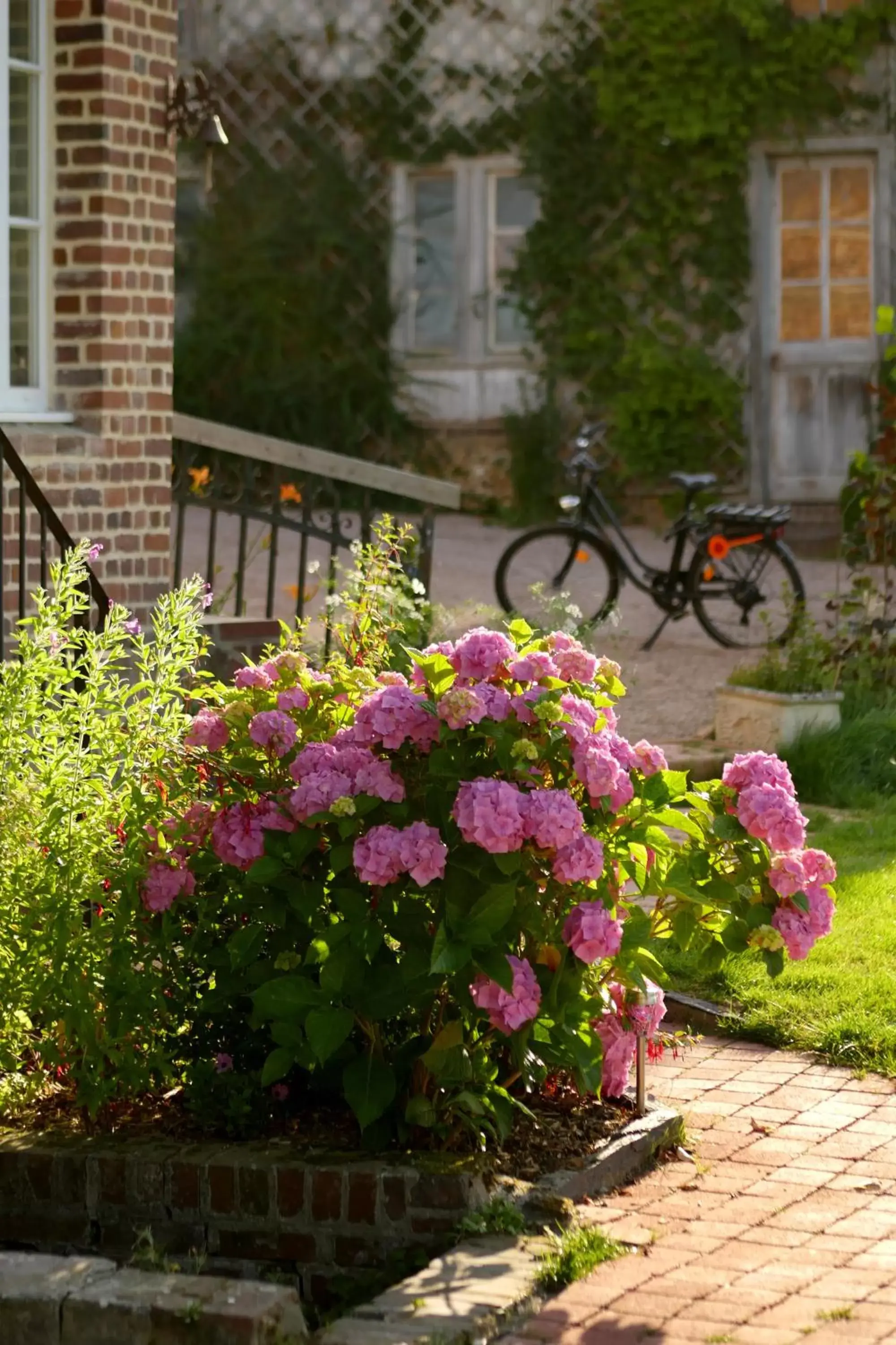 Property building in Honfleur, Entre Terre & Estuaire