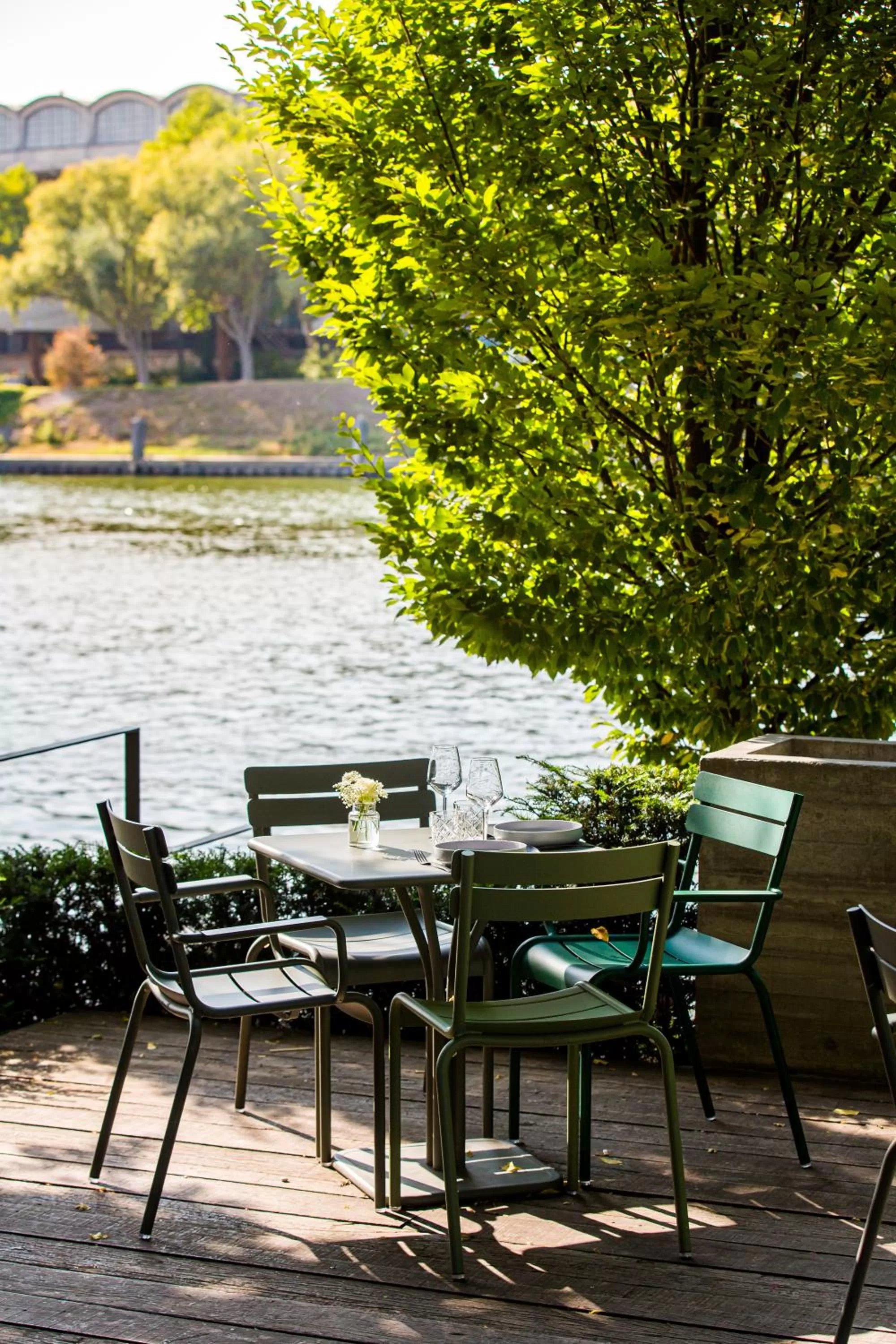 River view in Landgoed Kasteel de Hoogenweerth