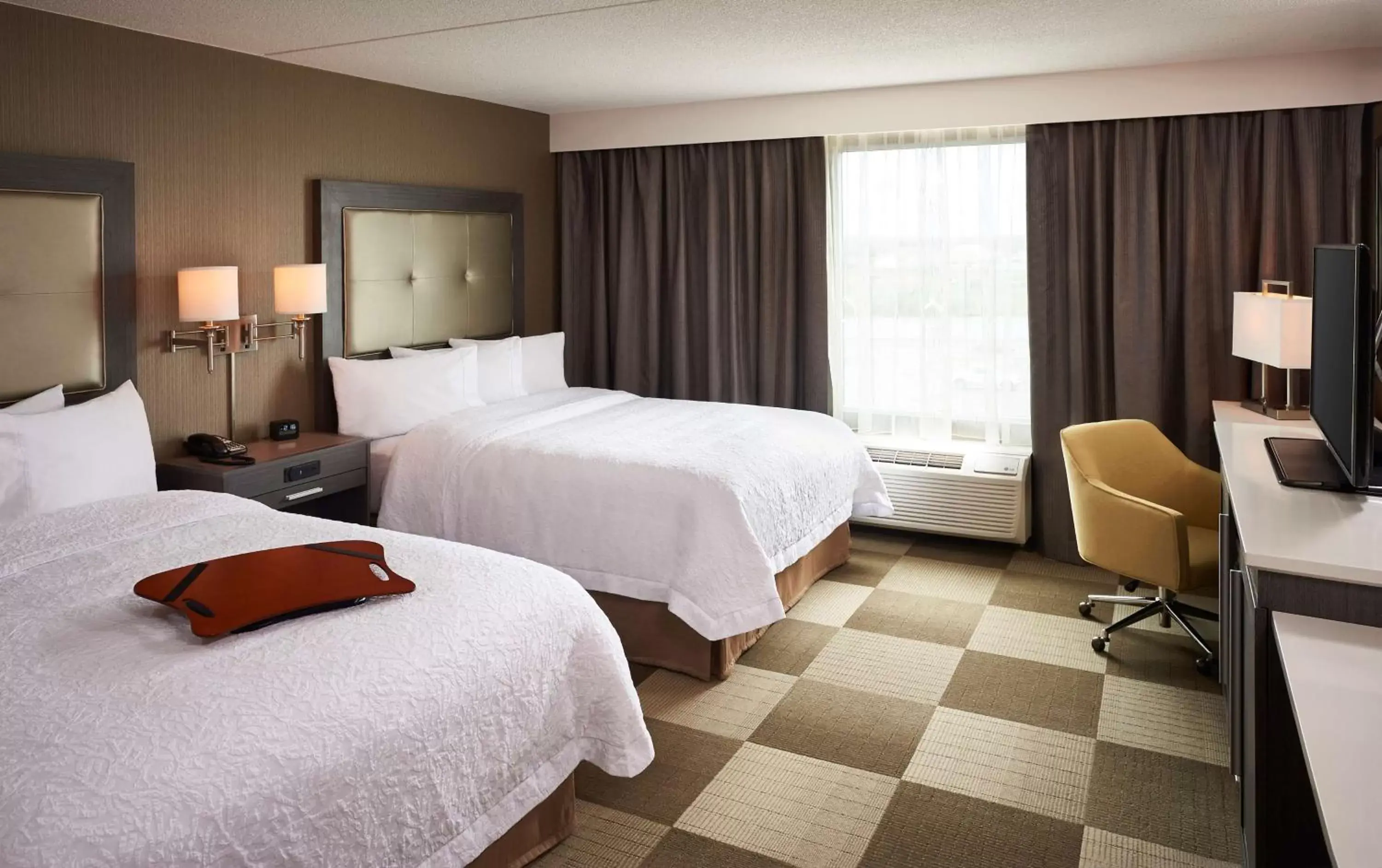 Bed in Hampton Inn by Hilton Timmins Bed in Hampton Inn by Hilton Timmins