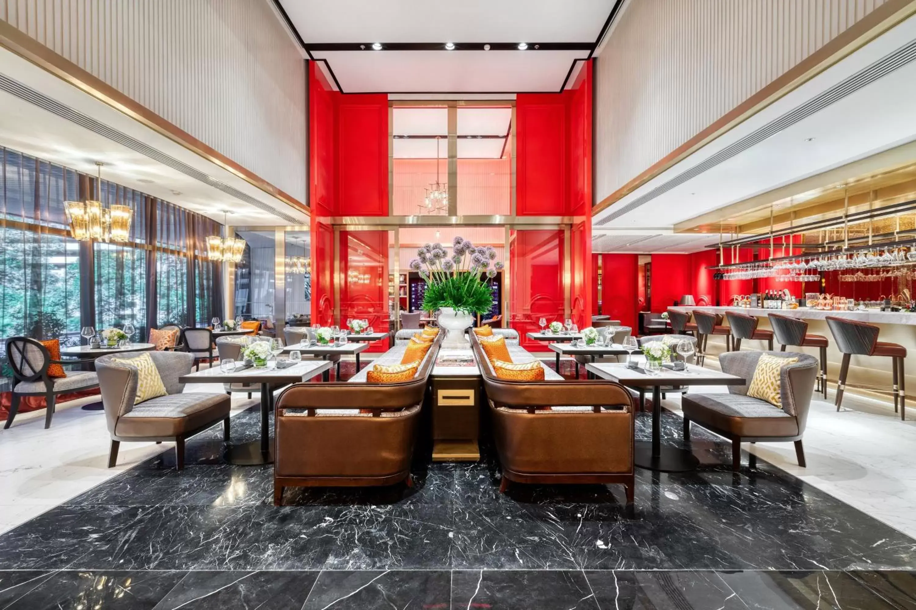Restaurant/Places to Eat in The Athenee Hotel, a Luxury Collection Hotel, Bangkok