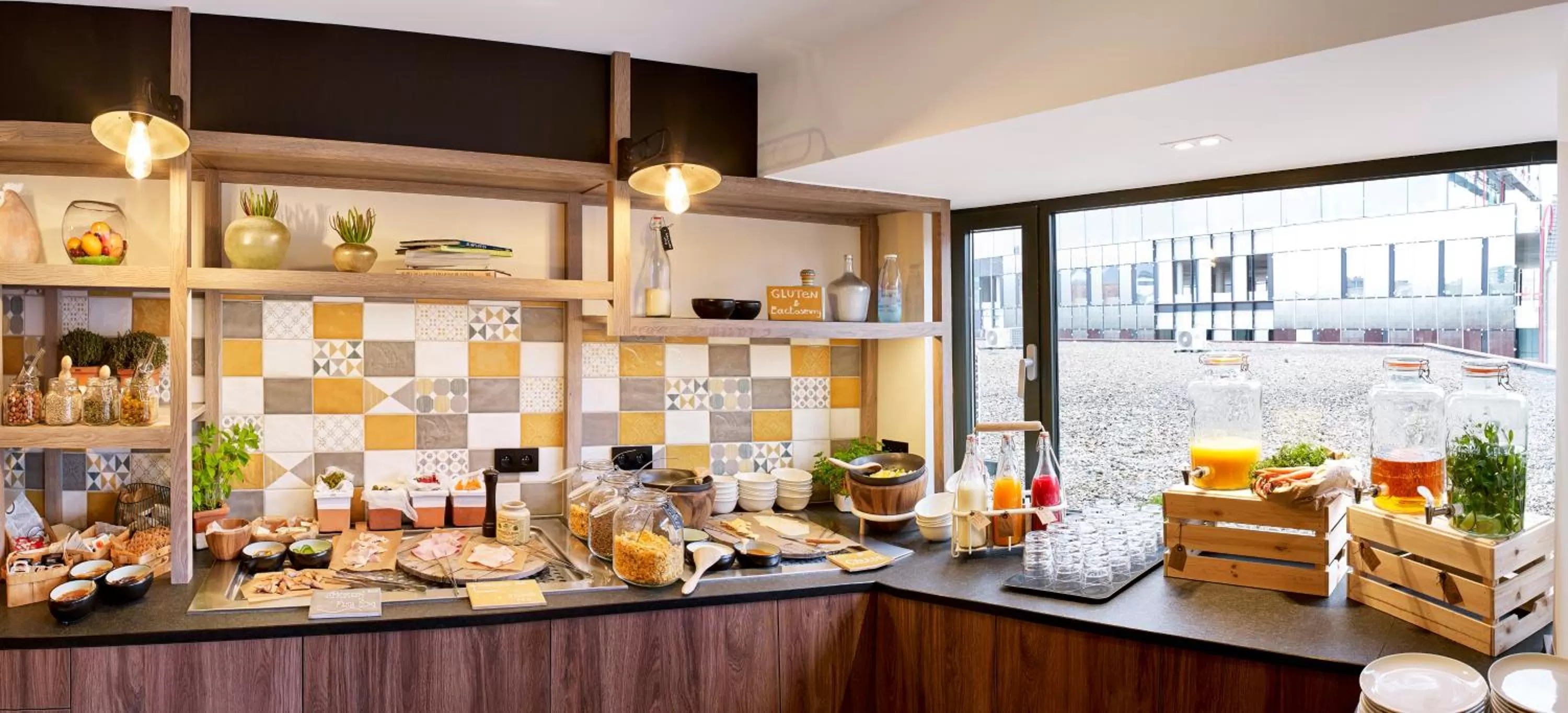 Food and drinks in Park Inn By Radisson Hasselt