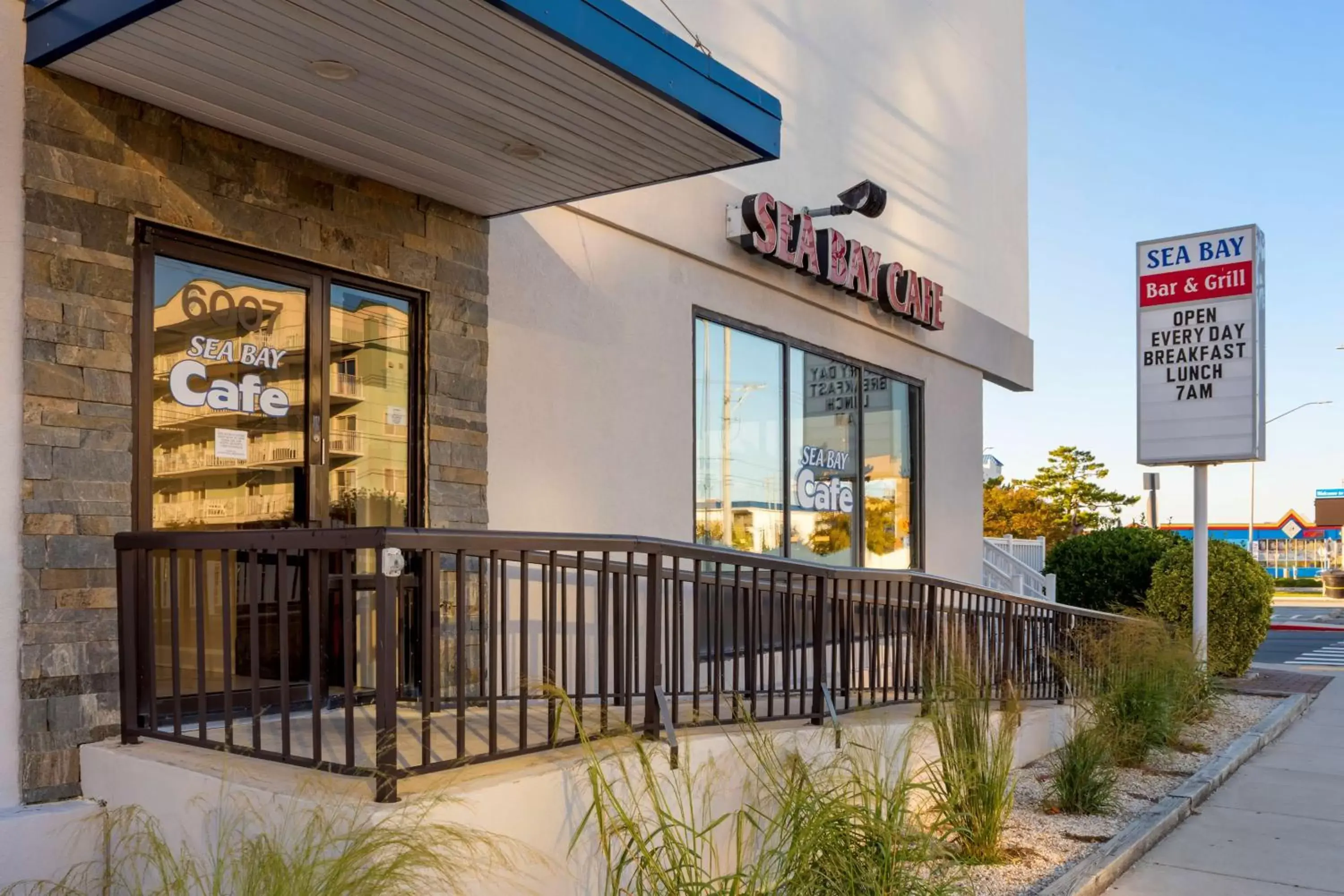 Property building in Best Western Plus Ocean City Property building in Best Western Plus Ocean City