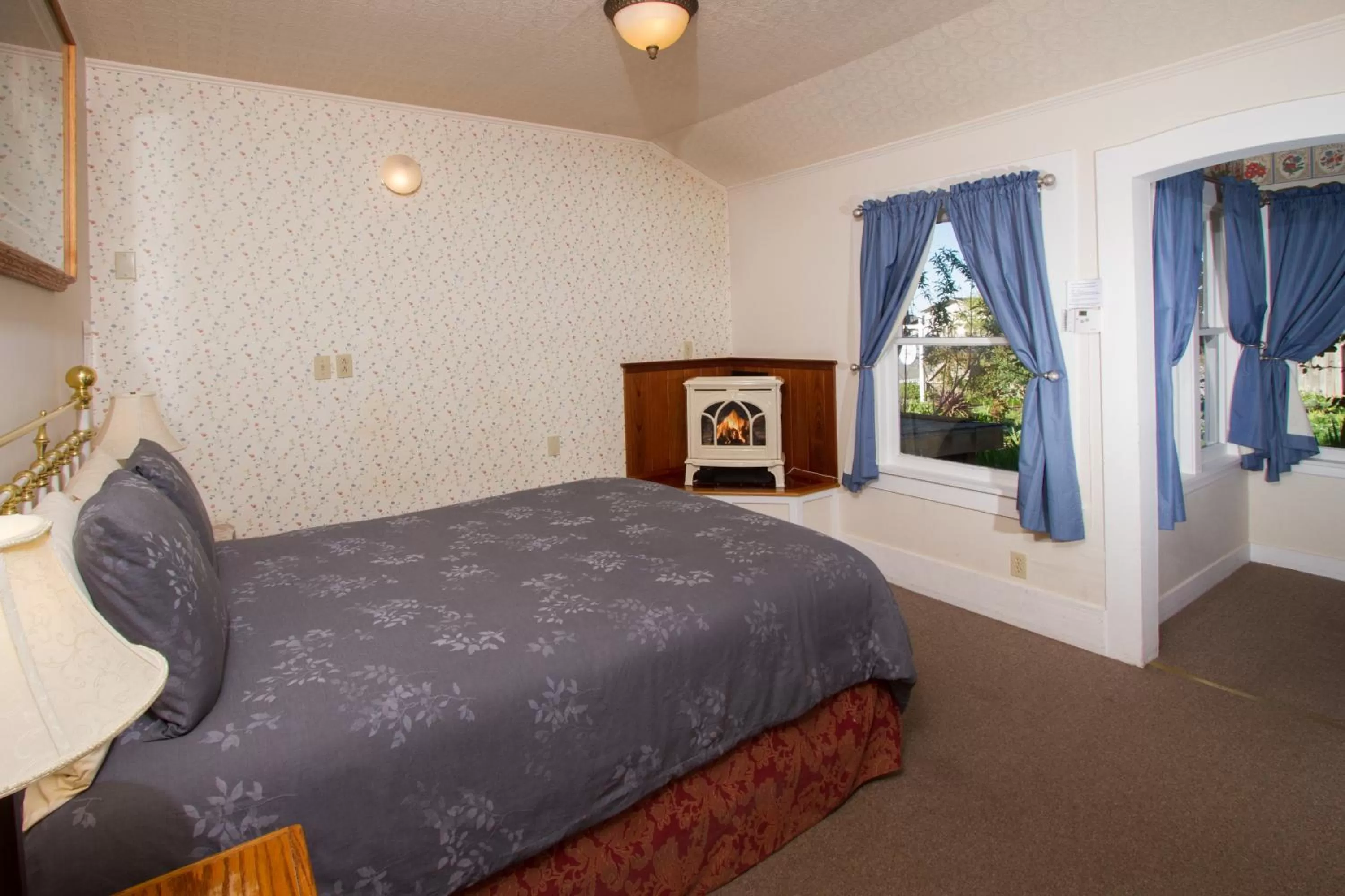 Bedroom, Bed in Sweetwater Inn and Spa