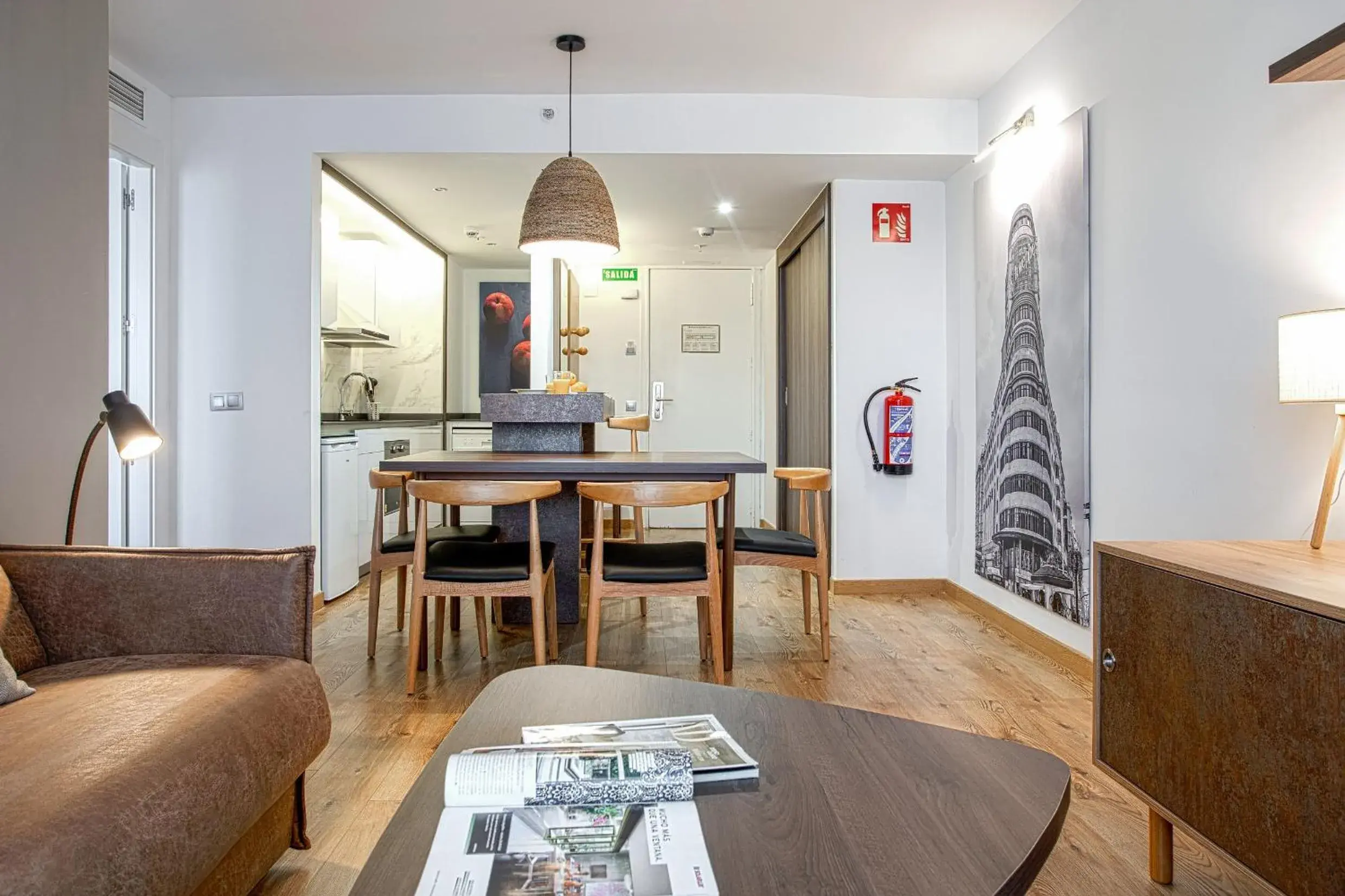 Living room, Kitchen/Kitchenette in Pierre & Vacances Apartamentos Edificio Eurobuilding 2