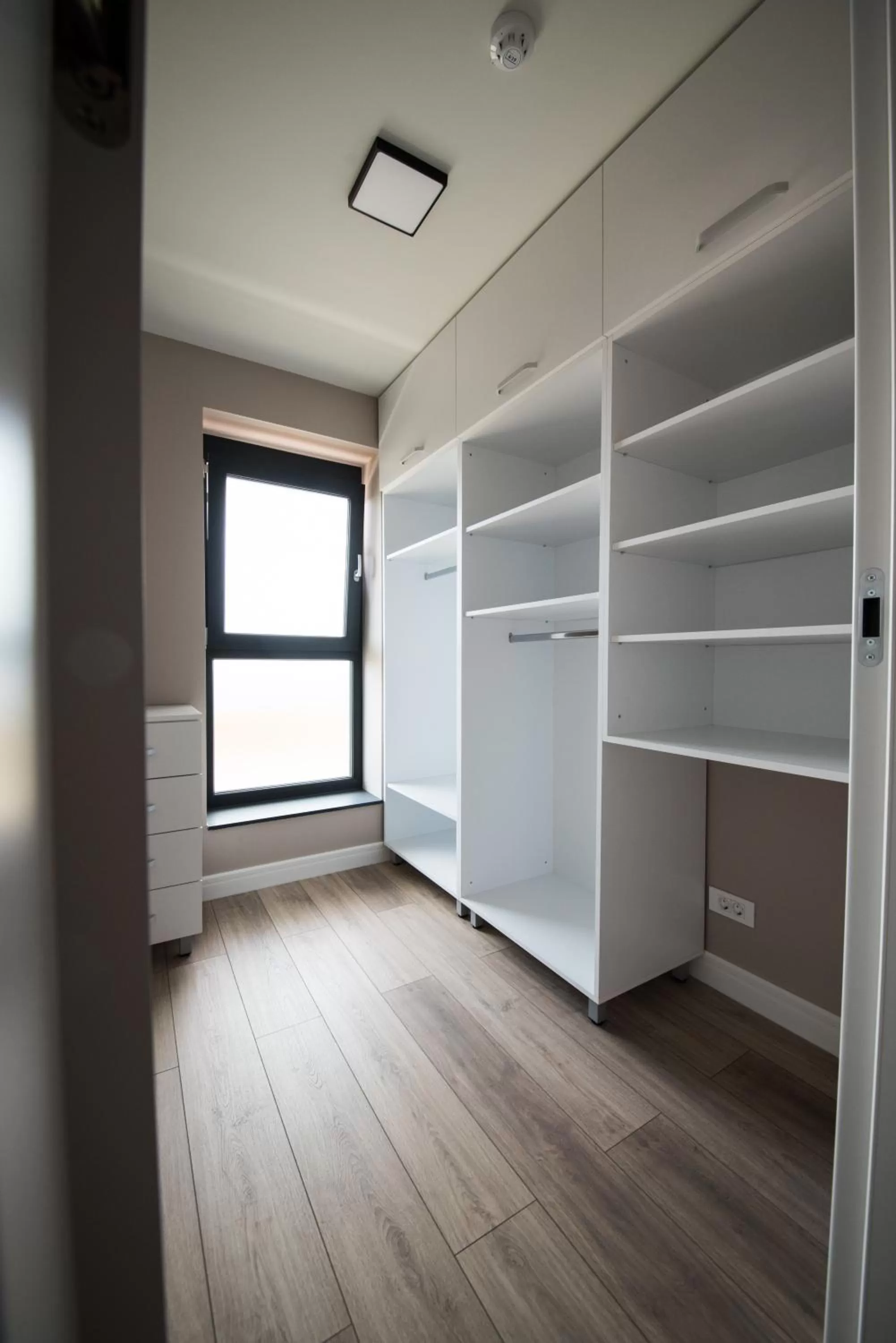 wardrobe in Biador Apartments