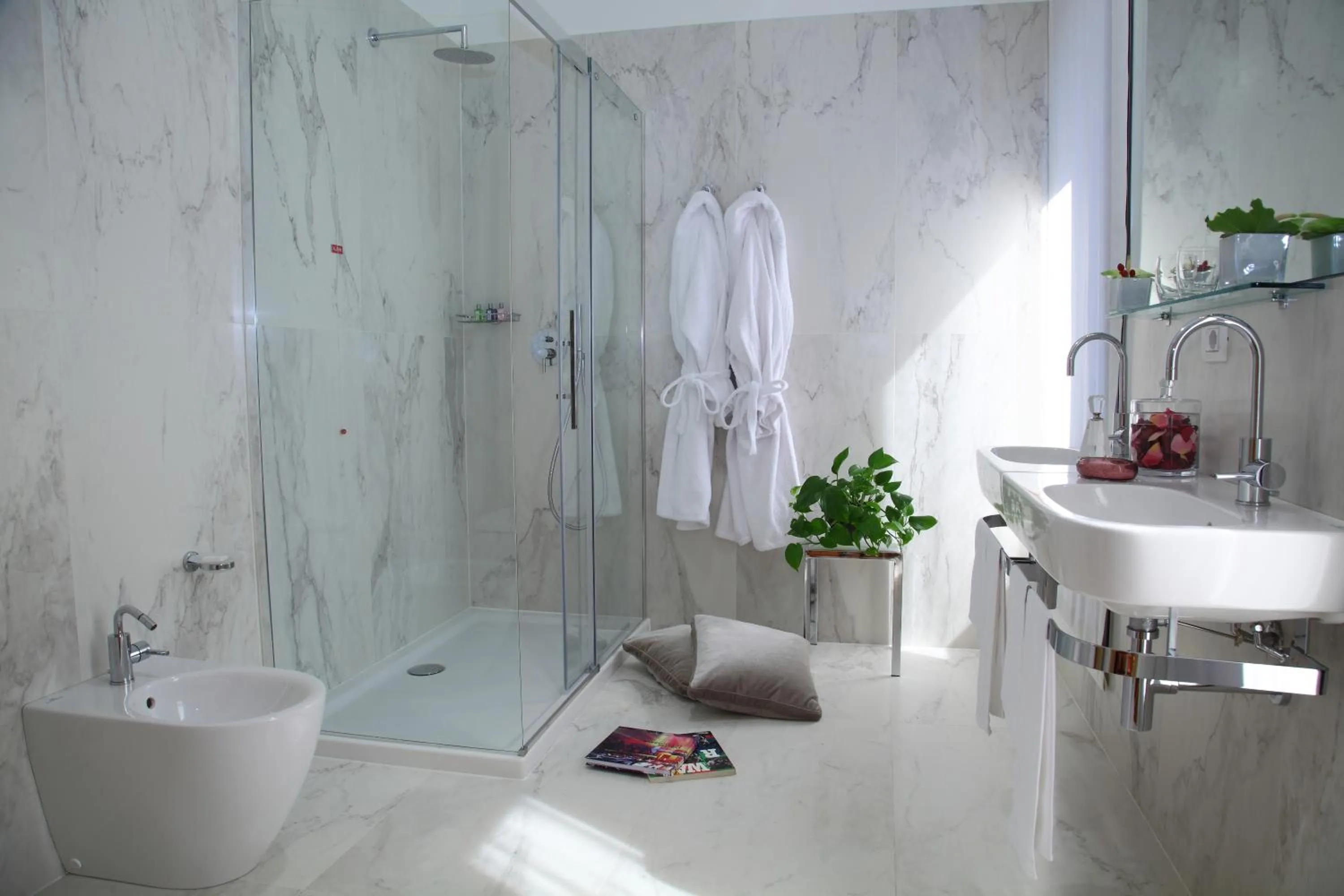 Shower in Hotel Sanpi Milano