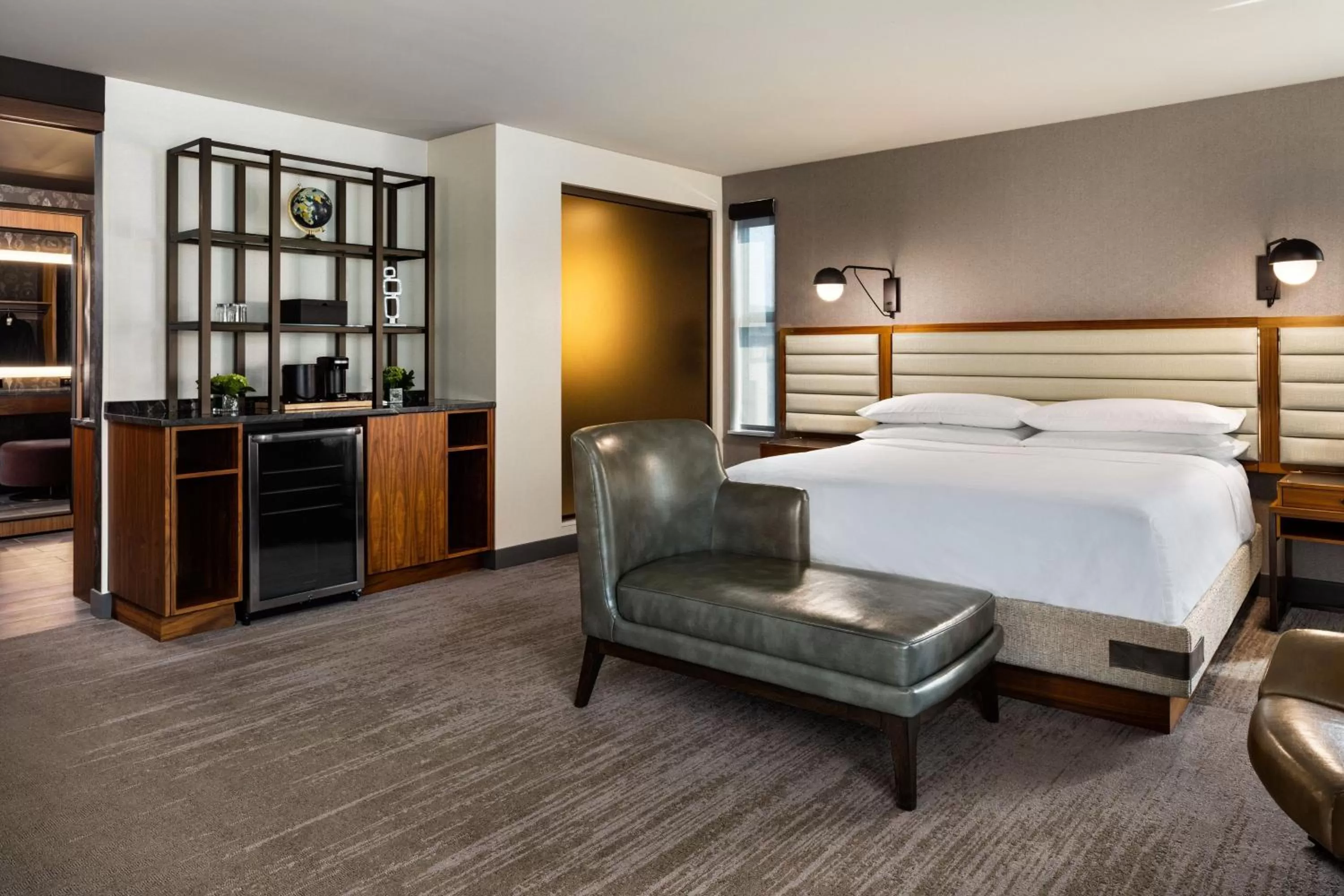 Photo of the whole room, Bed in Renaissance Minneapolis Hotel, The Depot