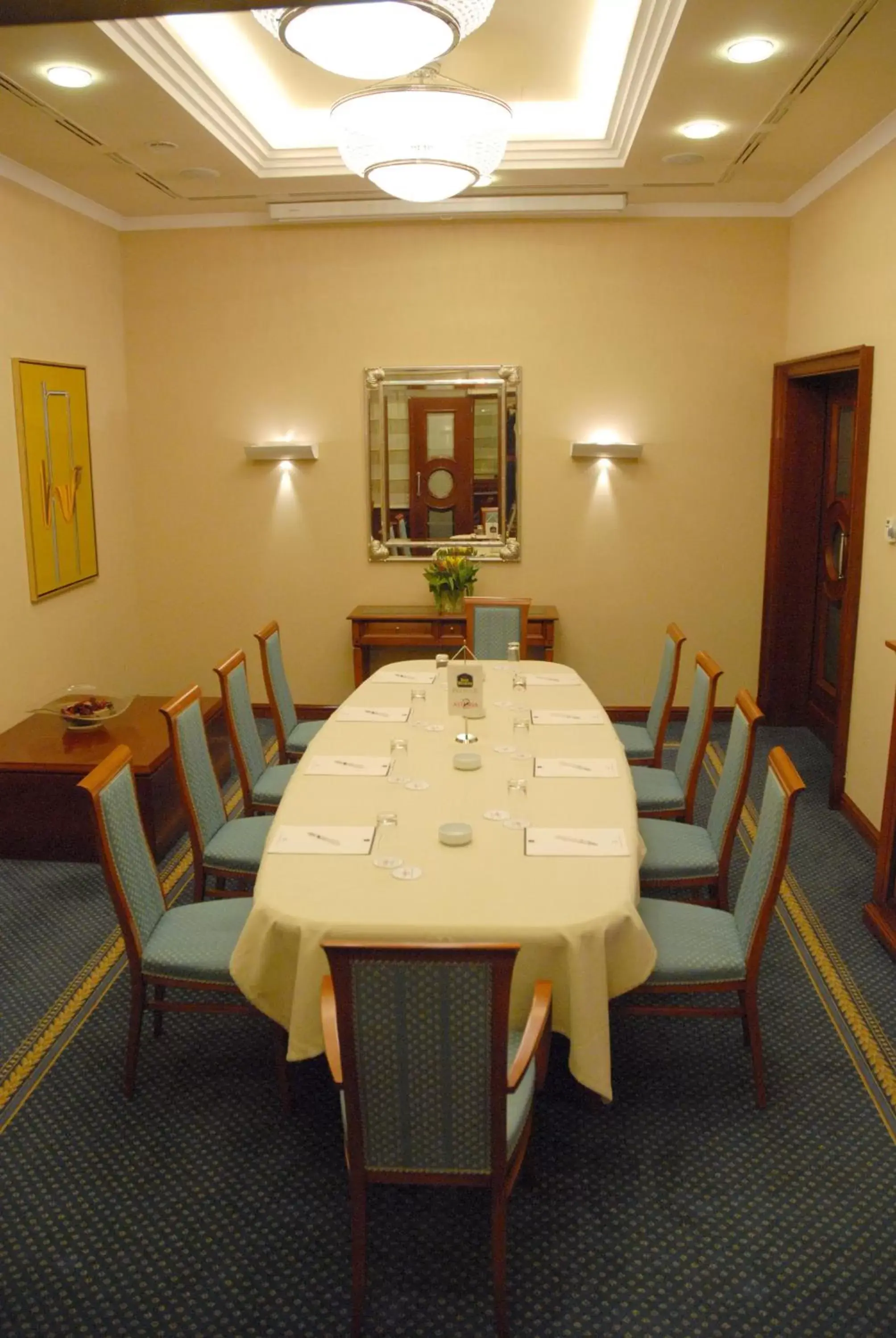 Business facilities in Best Western Premier Hotel Astoria