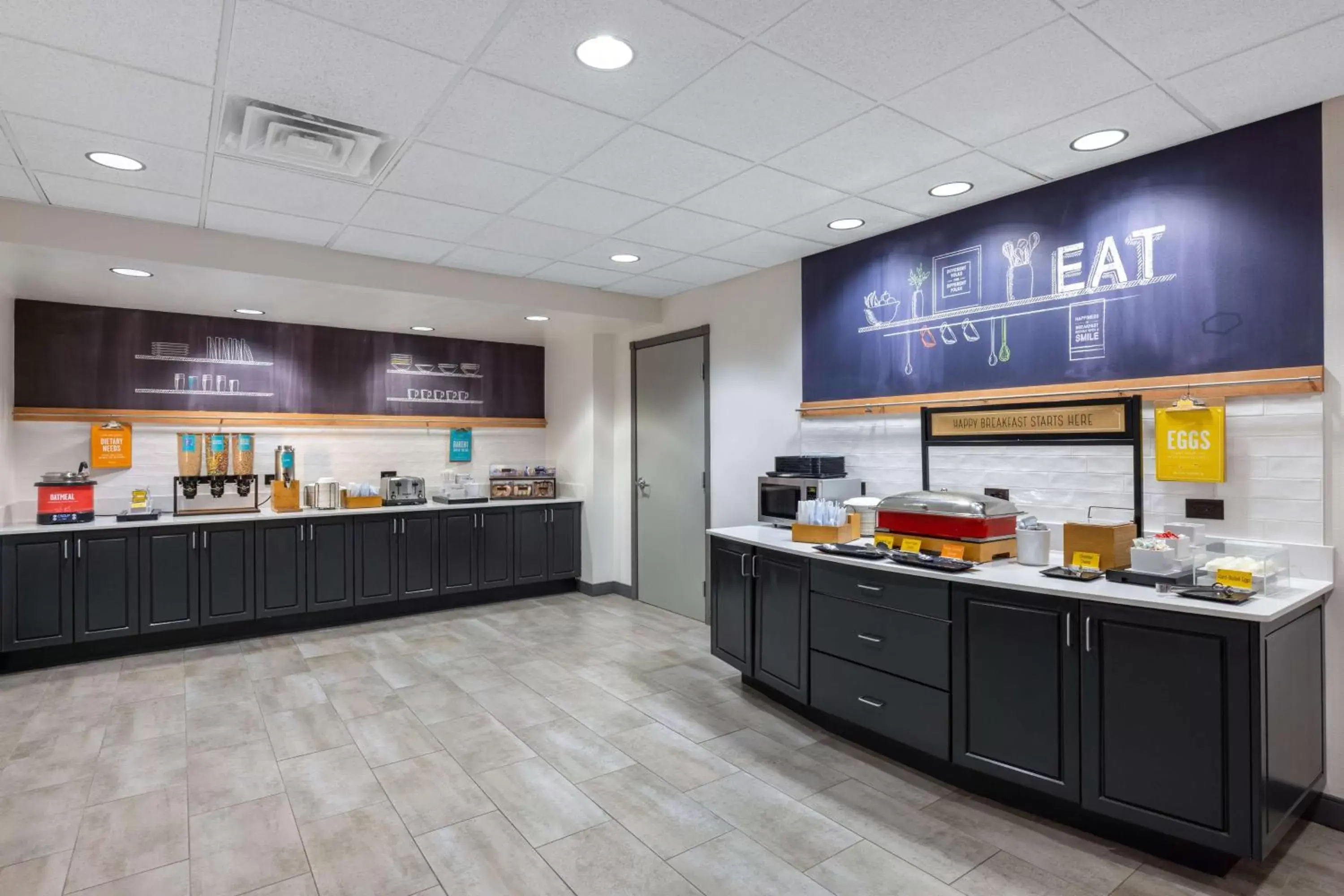 Breakfast, Restaurant/Places to Eat in Newly Renovated-Hampton Inn & Suites Casper