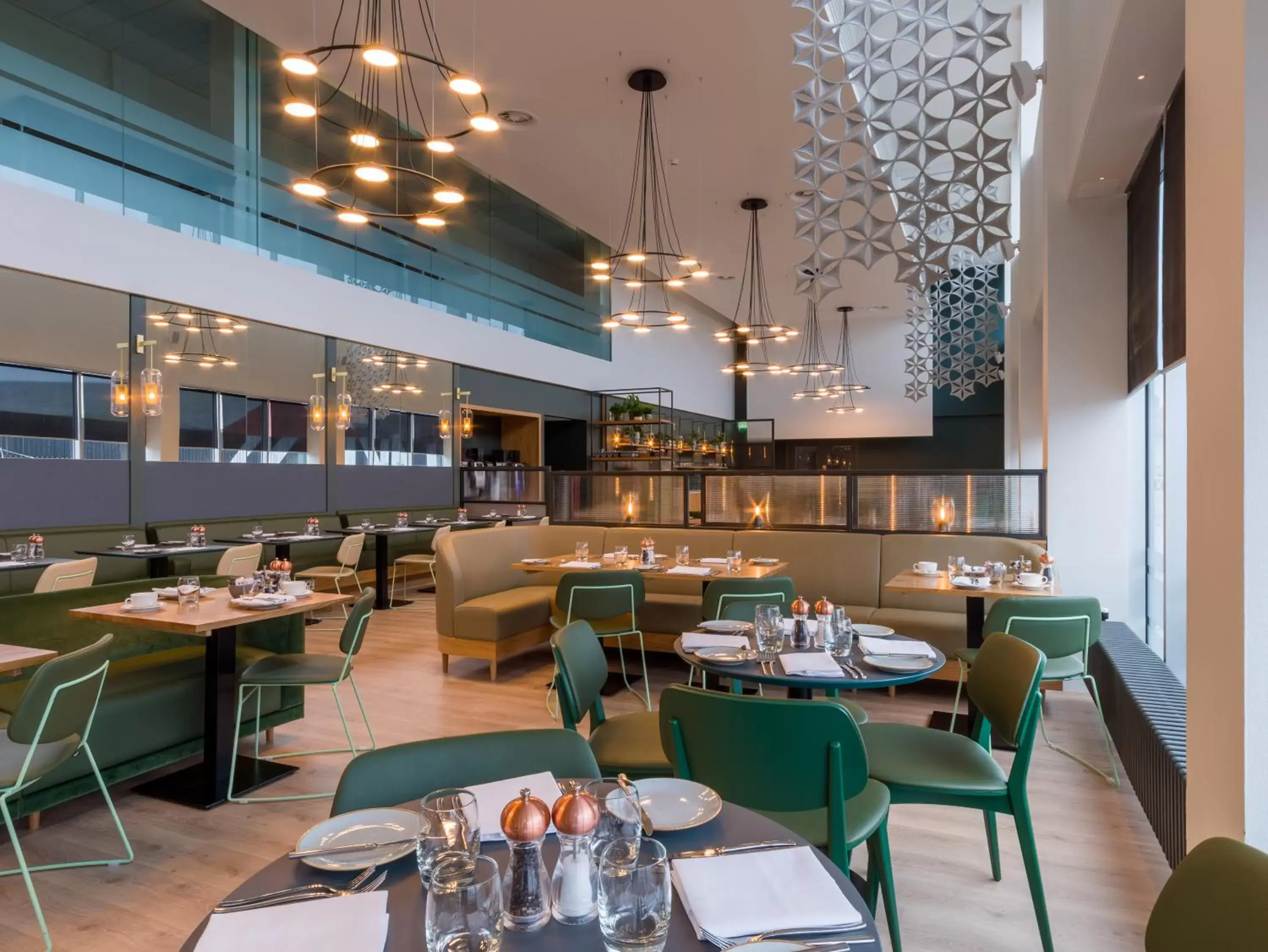 Restaurant/Places to Eat in Apex City Quay Hotel & Spa