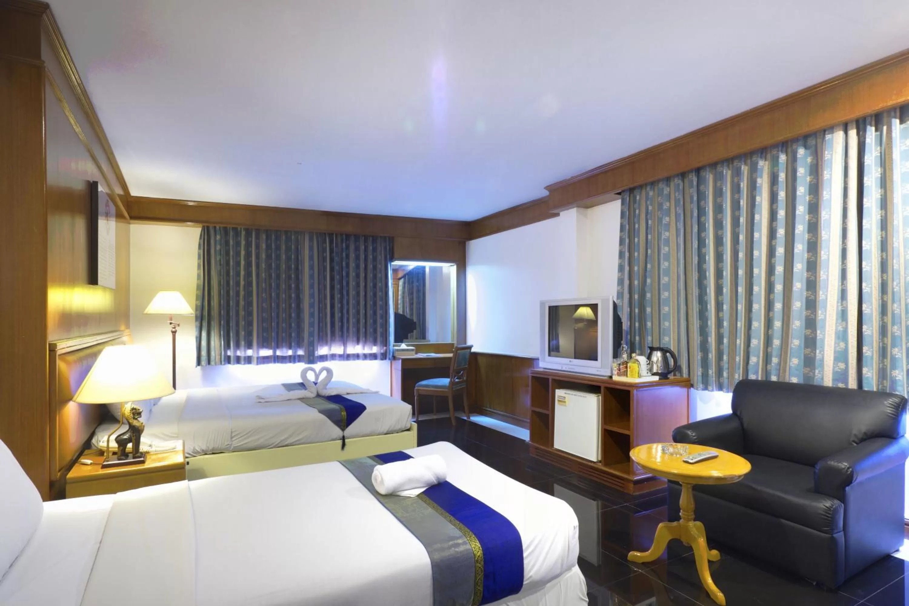 Bed in Silom Avenue Inn