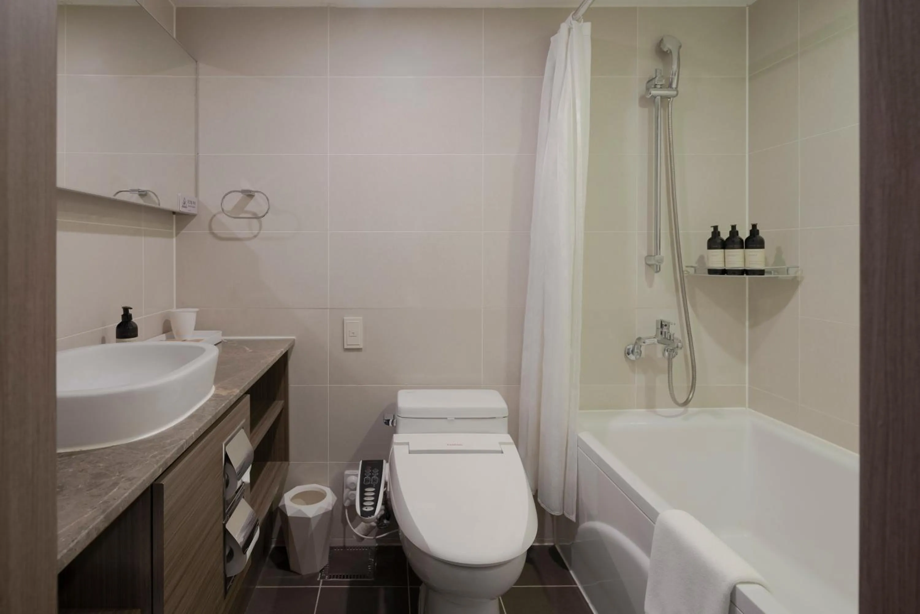Bathroom in Centermark Hotel Seoul