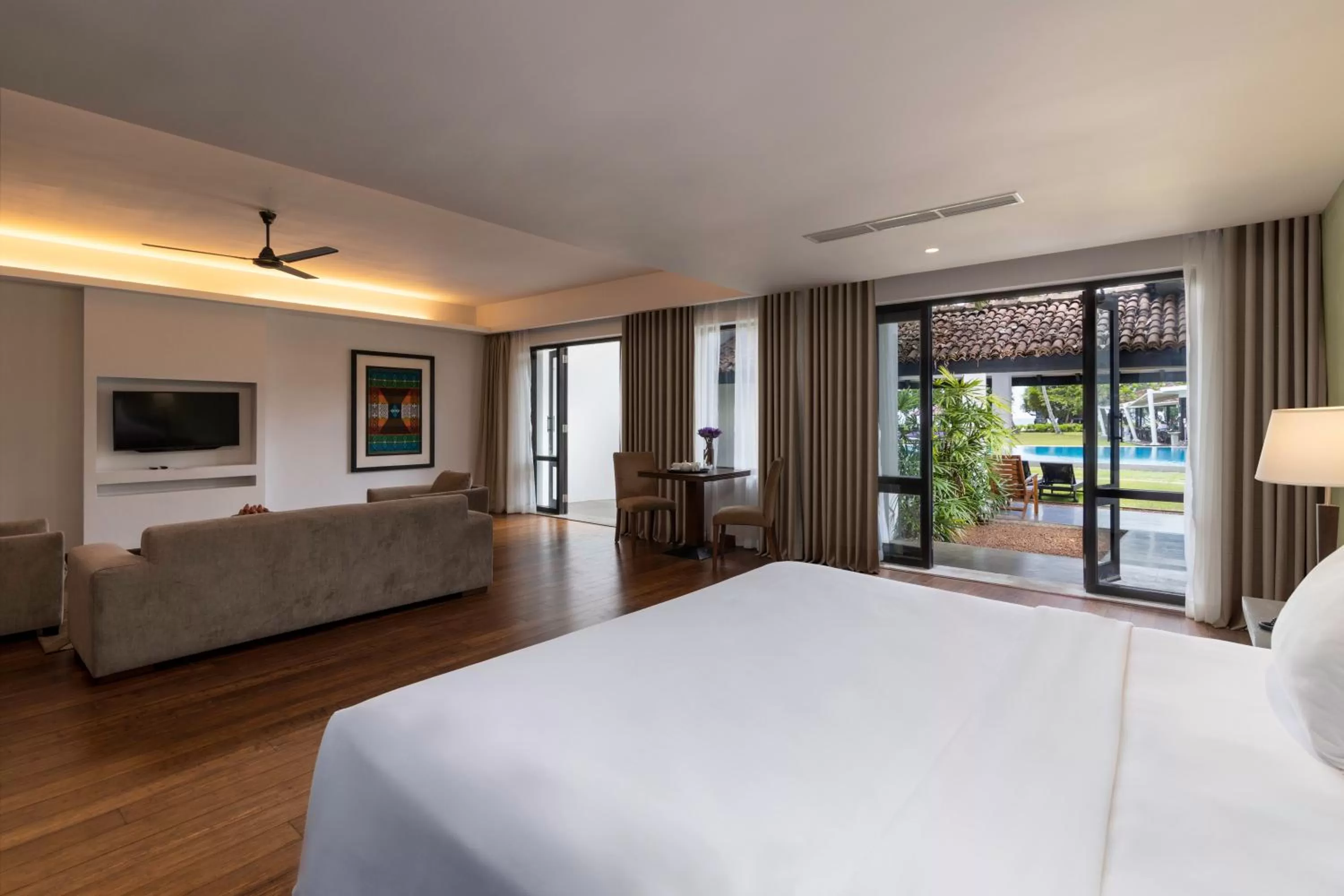 Balcony/Terrace, Bed in Thaala Bentota