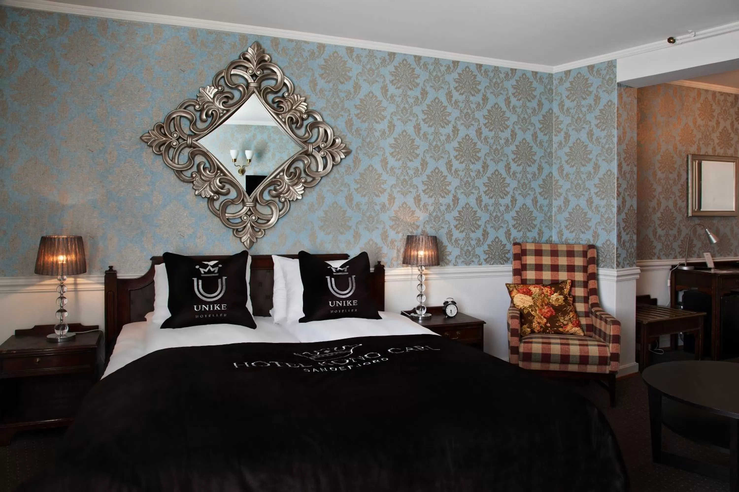 Bed in Hotel Kong Carl - Unike Hoteller