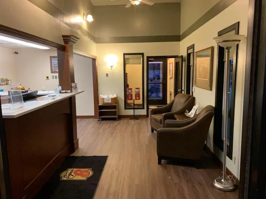 Lobby or reception in Super 8 by Wyndham Huron Lobby or reception in Super 8 by Wyndham Huron