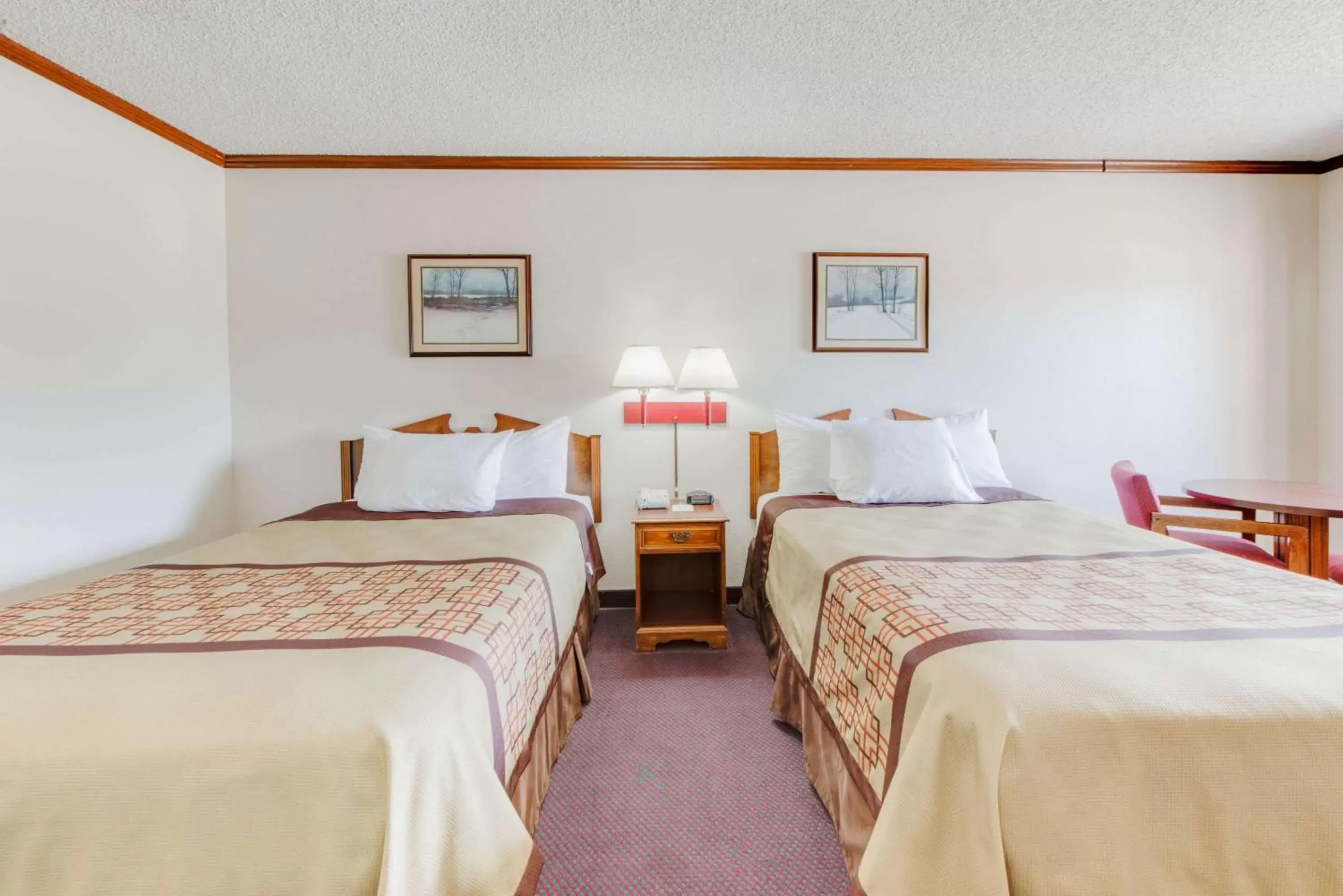 Double Room - Smoking in Days Inn by Wyndham Monett Double Room - Smoking in Days Inn by Wyndham Monett