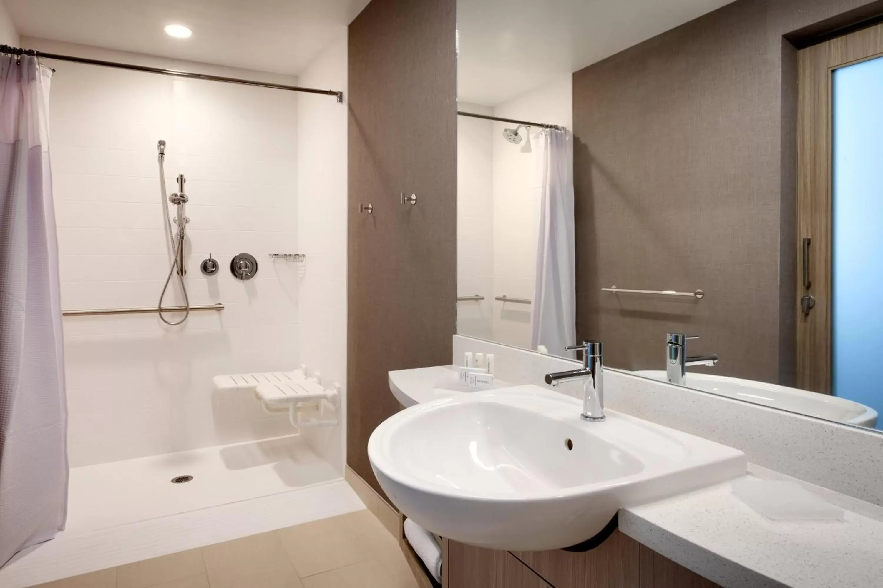 Bathroom in SpringHill Suites by Marriott Idaho Falls