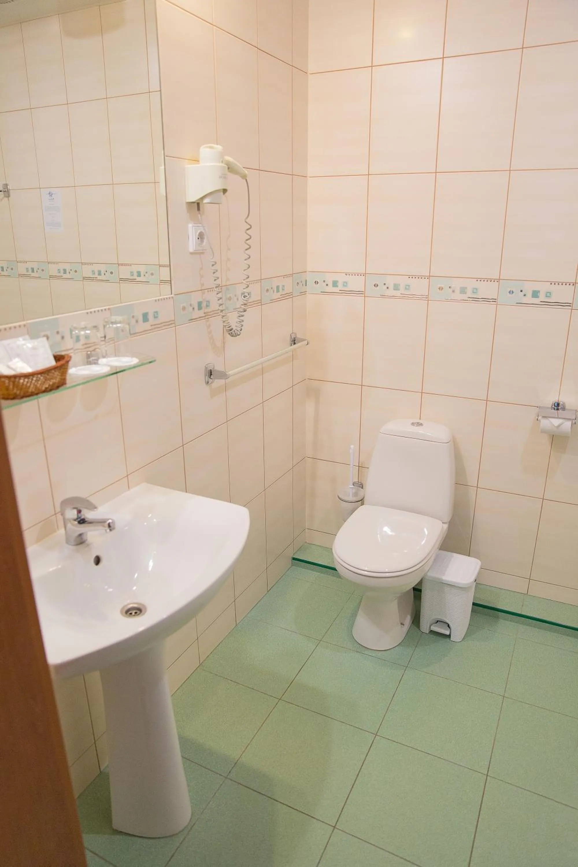 Toilet in Meduza Hotel