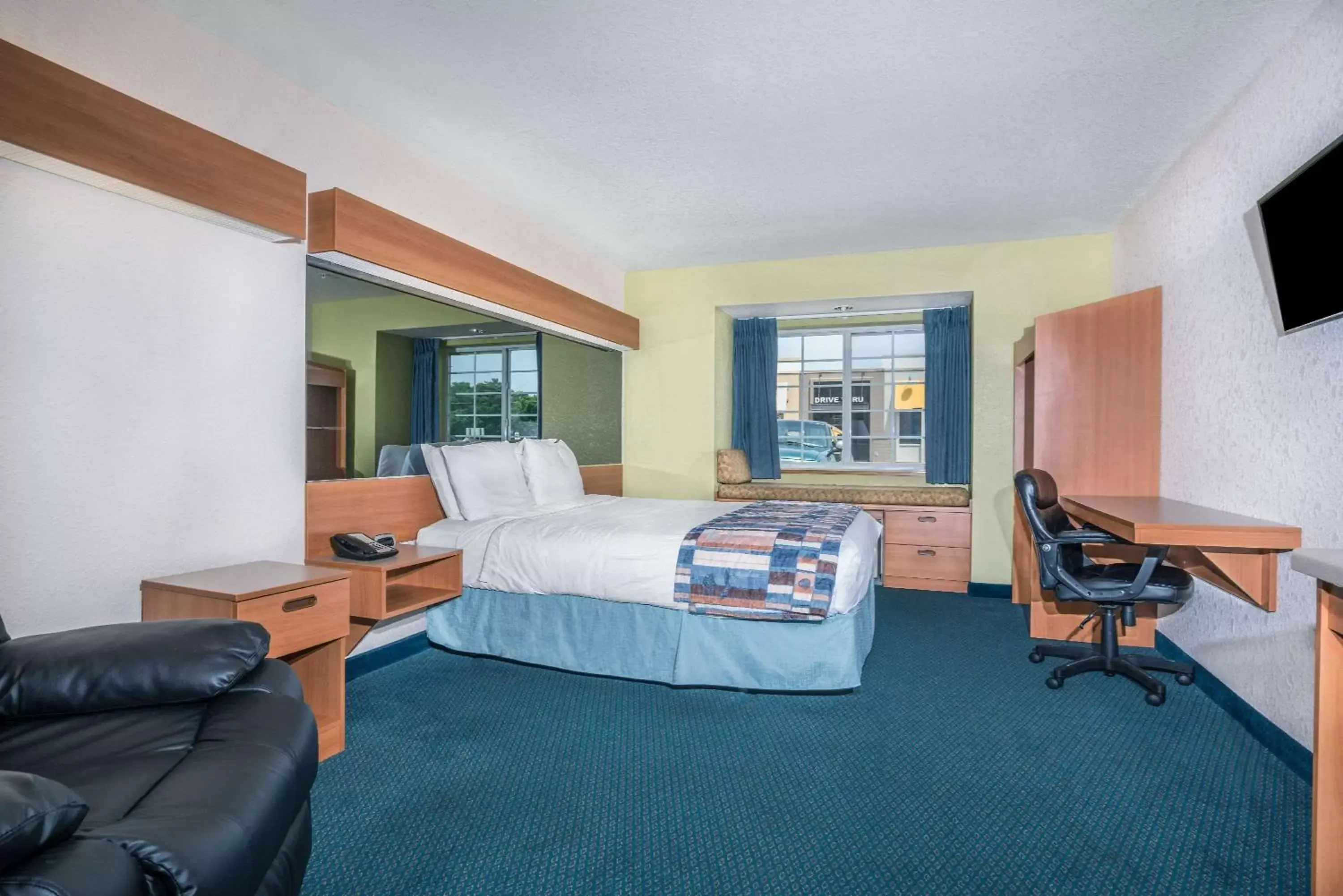 Photo of the whole room in Microtel Inn & Suites Tomah