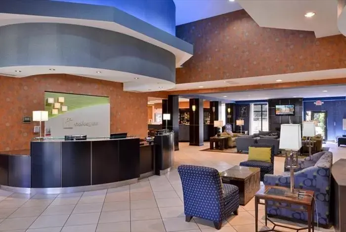 Lobby or reception, Restaurant/Places to Eat in Holiday Inn Fort Worth North- Fossil Creek, an IHG Hotel
