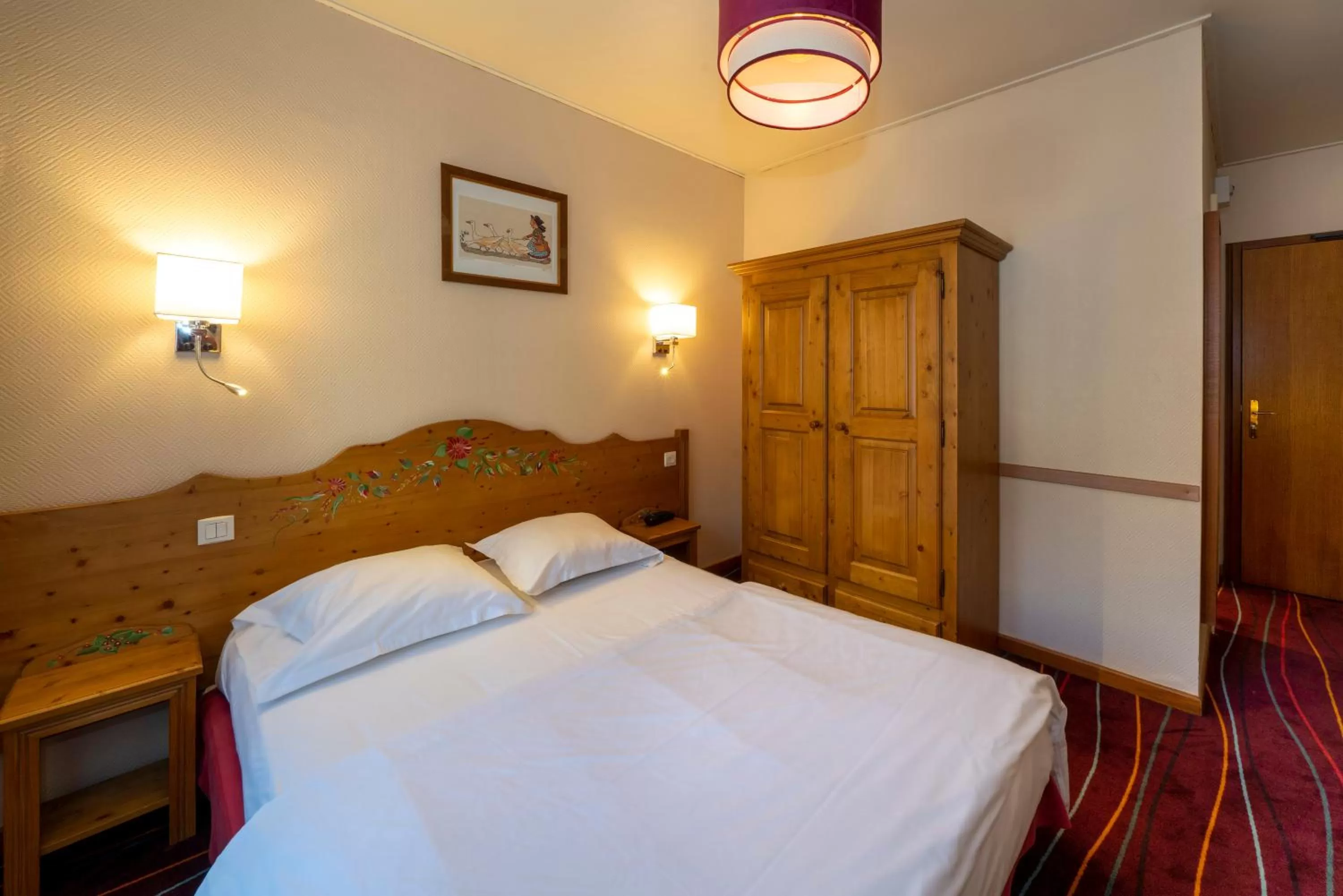 Bedroom, Bed in Hôtel du Parc, Restaurant, Spa & Wellness