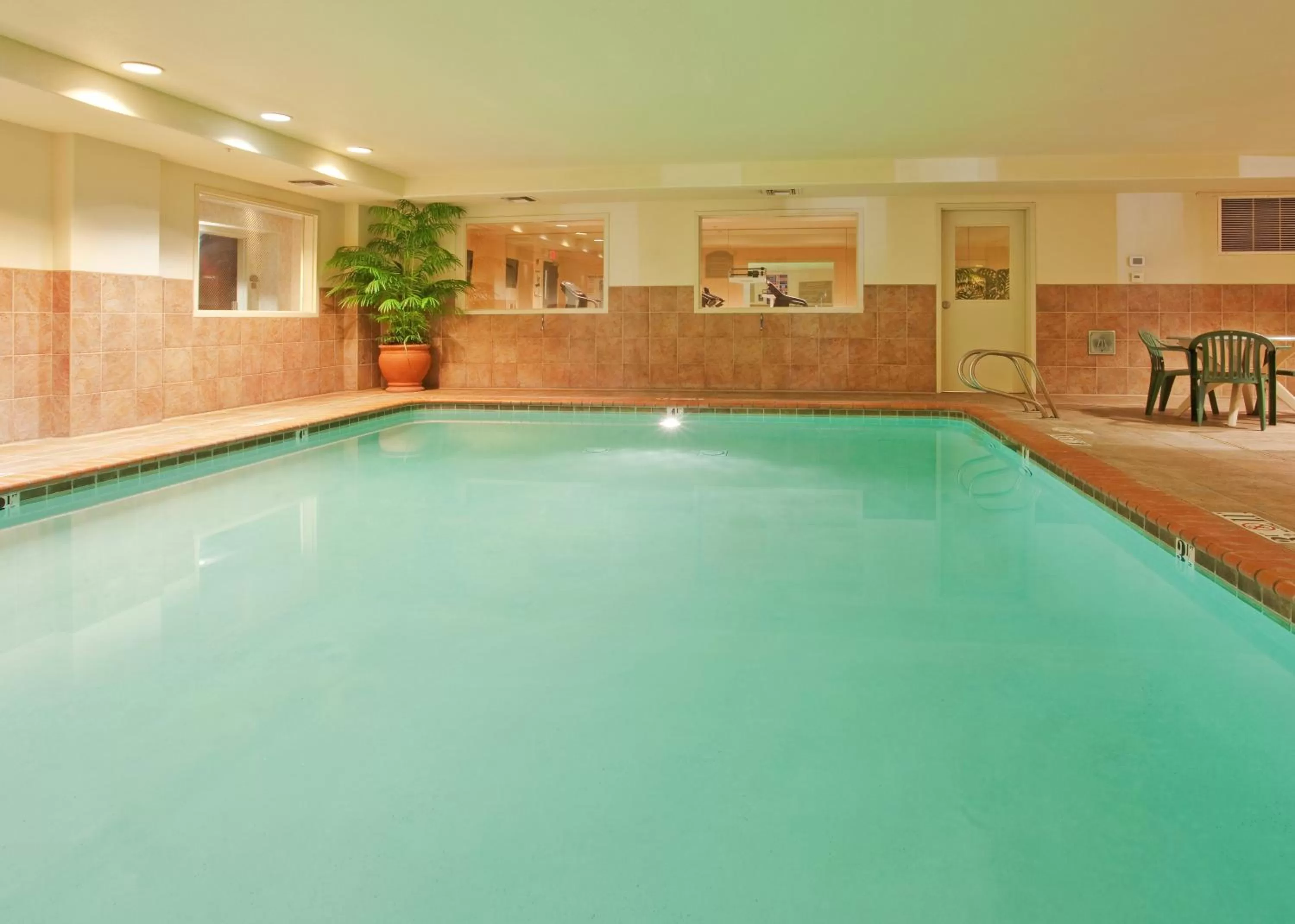 Swimming pool in Holiday Inn Express Woodland by IHG
