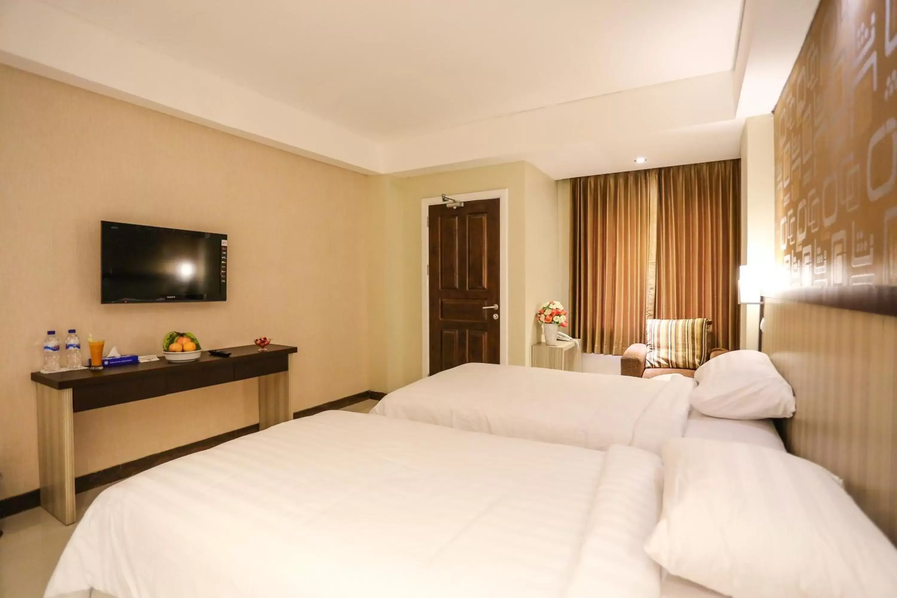 Massage, Bed in Sylvia Hotel Kupang