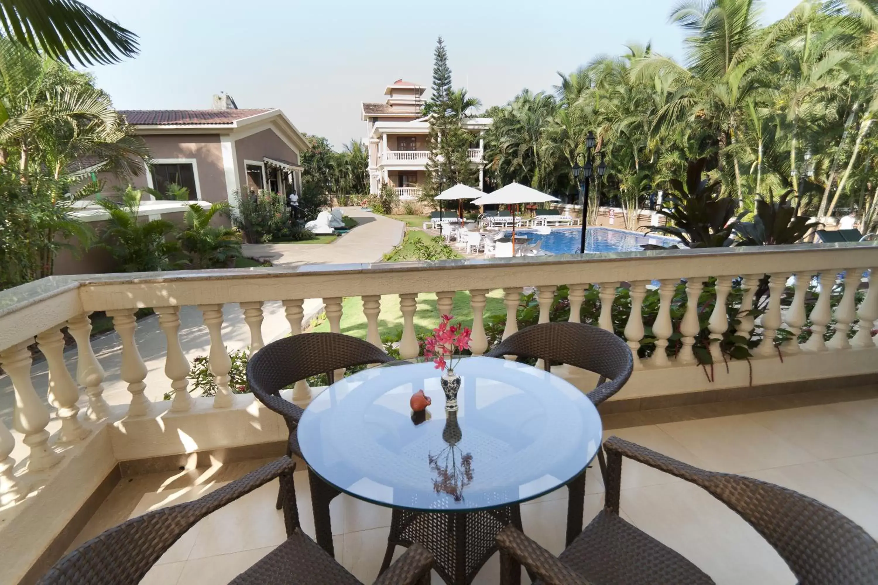 Balcony/Terrace in De Mandarin Beach Resort Suites & Villas, Candolim