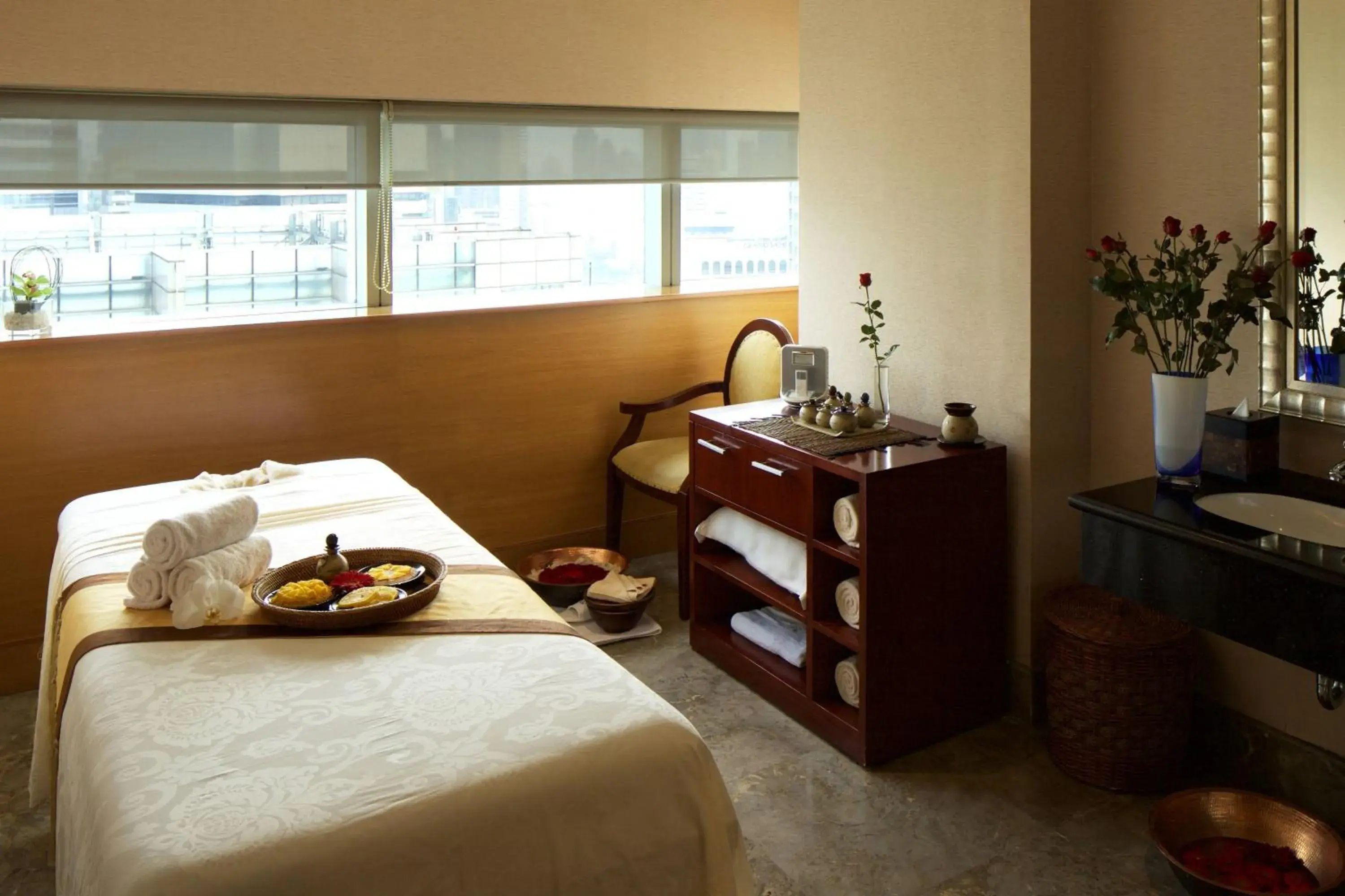 Spa and wellness centre/facilities in The Mayflower, Jakarta-Marriott Executive Apartments