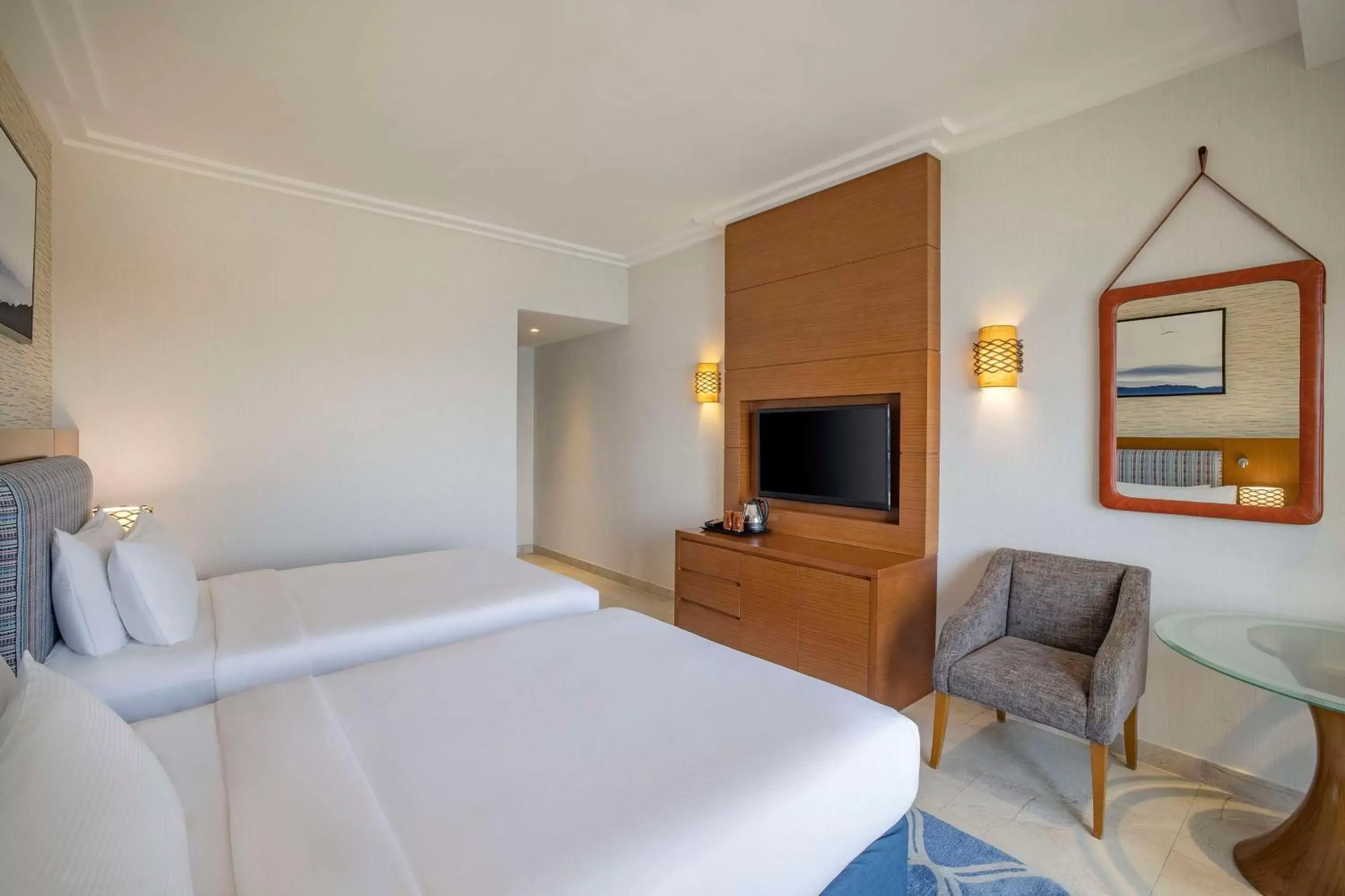 Bed in DoubleTree by Hilton Resort & Spa Marjan Island