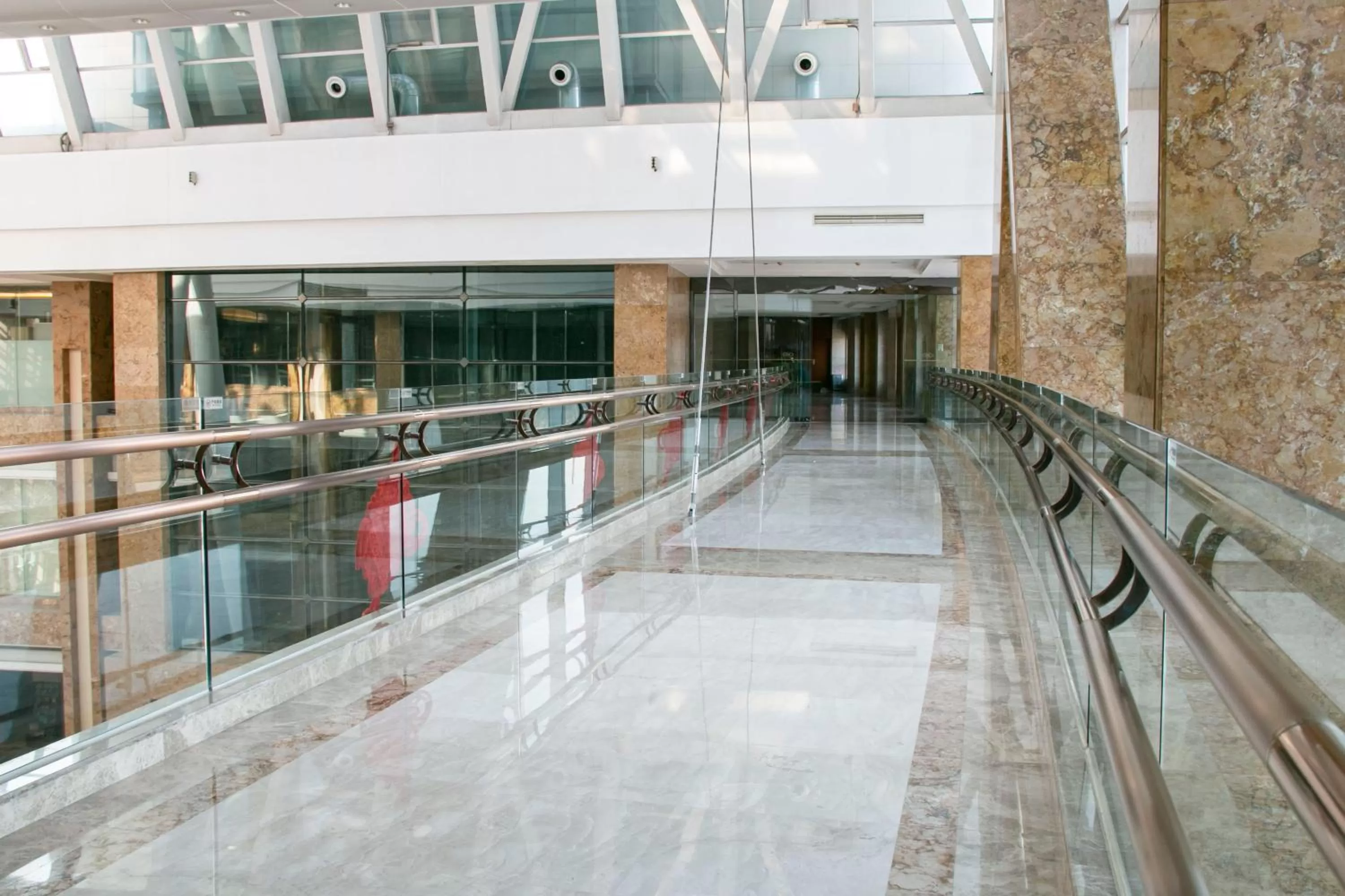 Lobby or reception in Crowne Plaza Beijing International Airport by IHG