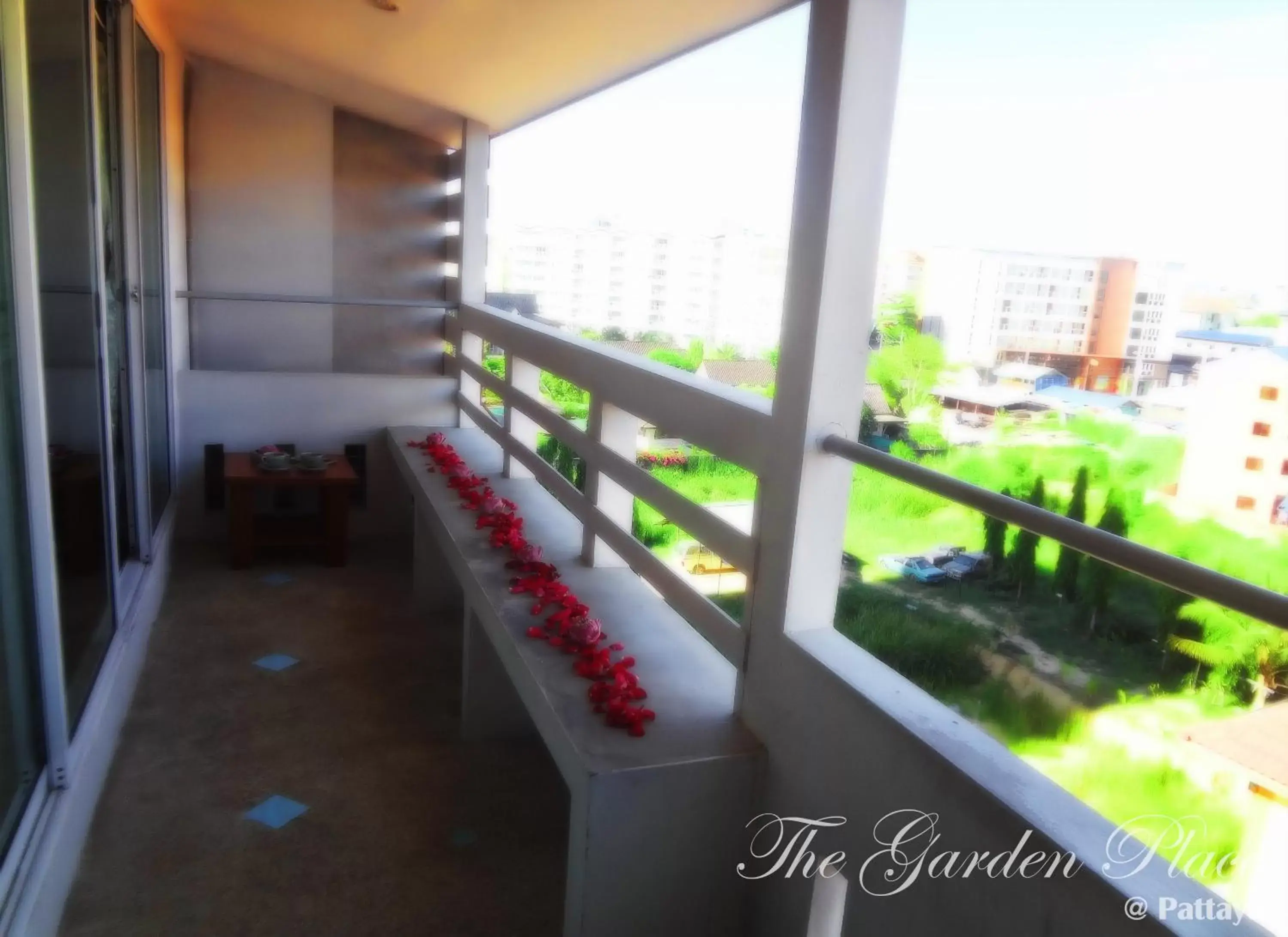 Text overlay, Balcony/Terrace in The Garden Place Pattaya