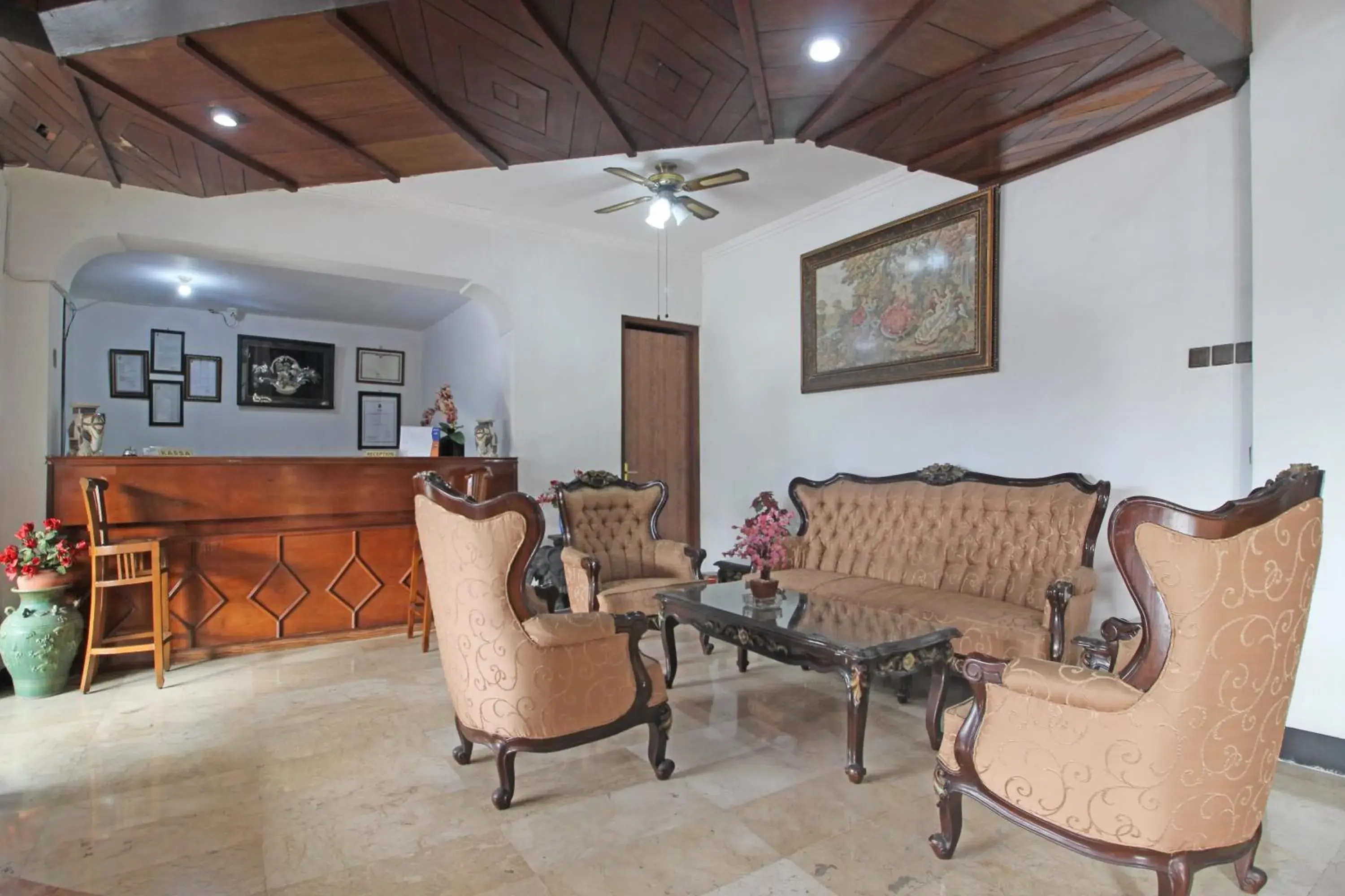 Lobby or reception in RedDoorz Plus @ Taman Siswa 3 Lobby or reception in RedDoorz Plus @ Taman Siswa 3