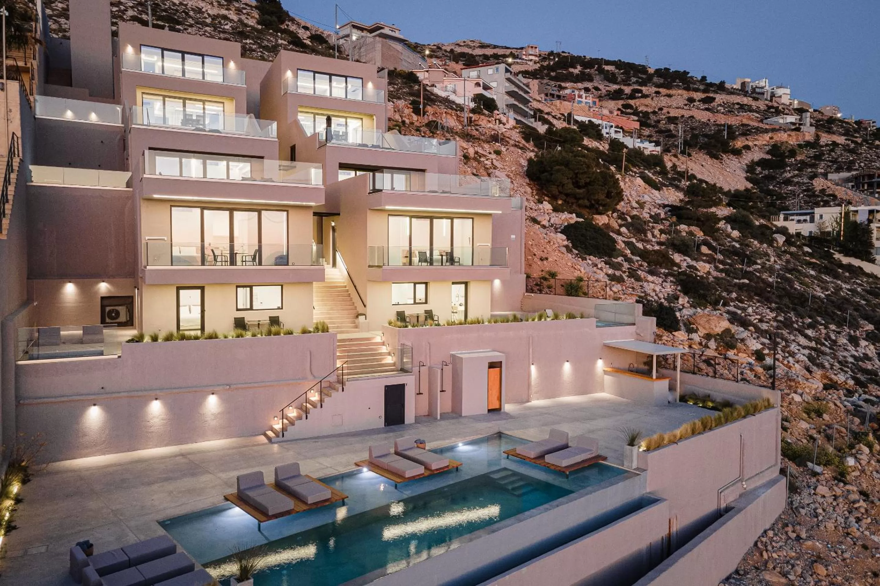 Property building in Saronida Hills