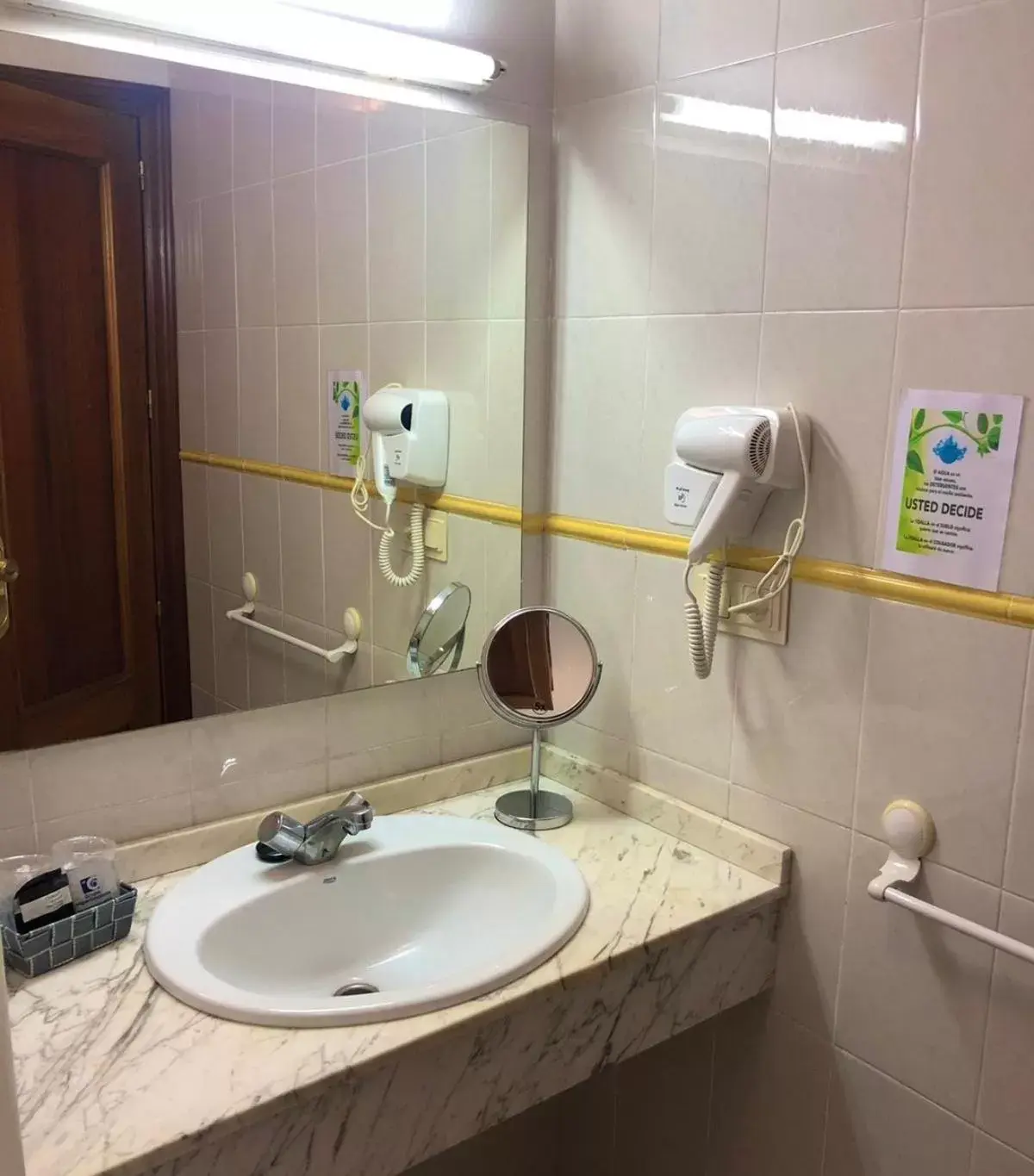 Bathroom in Hotel Al-Ándalus, en Cazorla Comarca