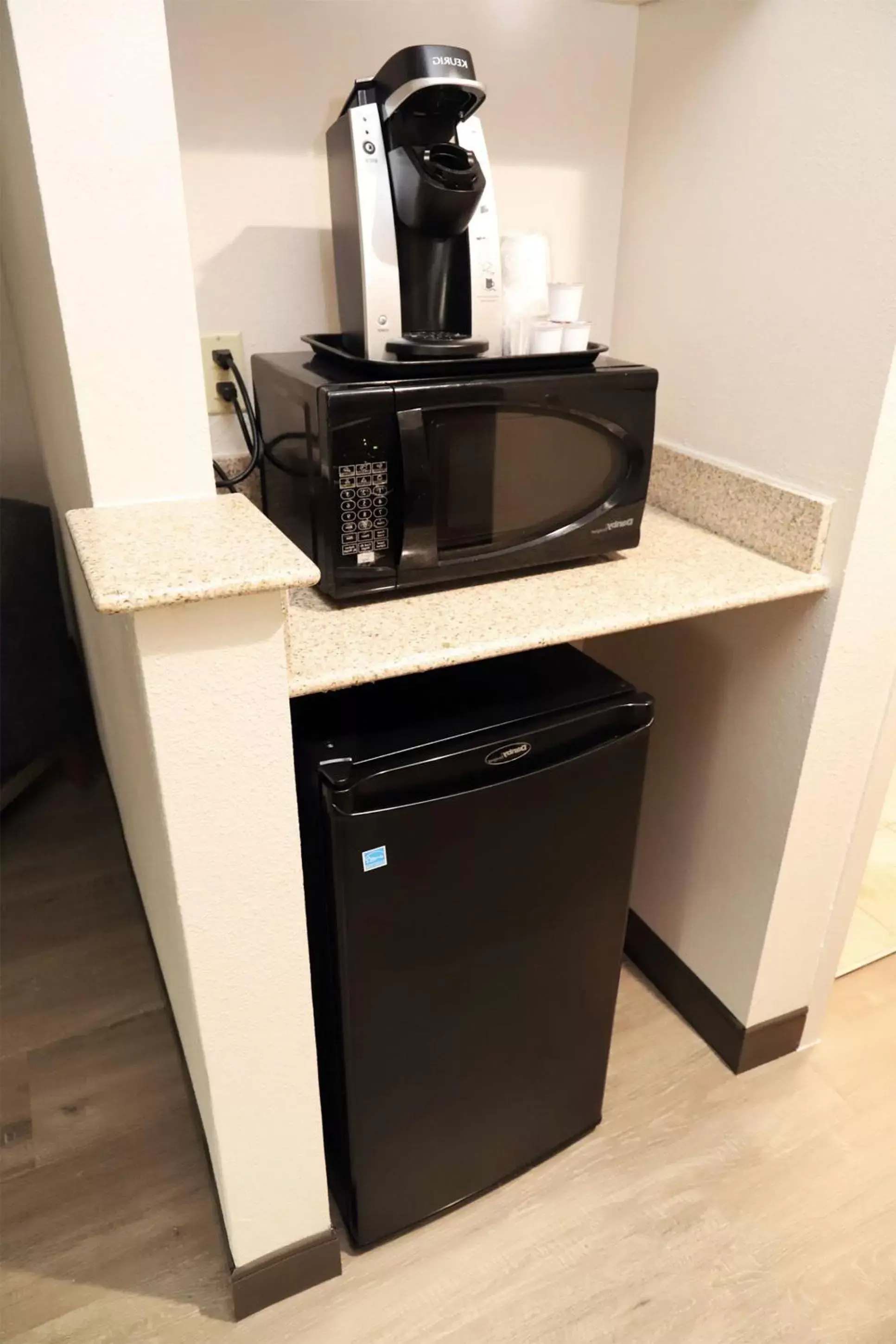 Coffee/tea facilities in Wingate by Wyndham Jackson Ridgeland Coffee/tea facilities in Wingate by Wyndham Jackson Ridgeland