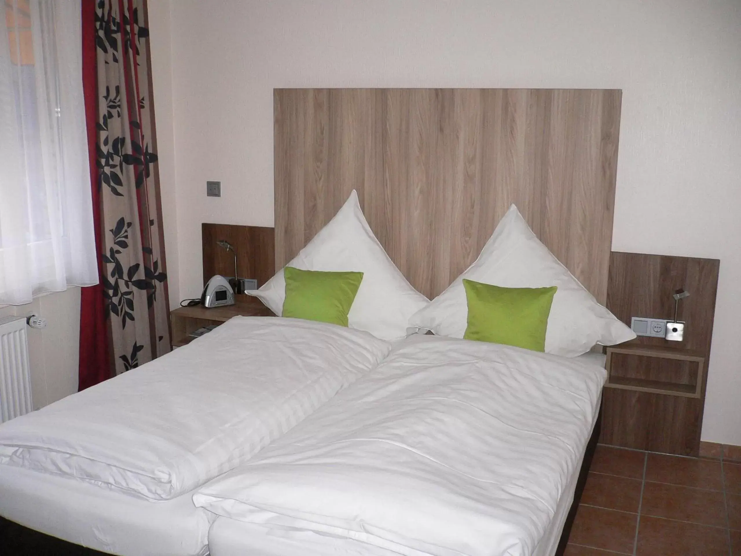 Double Room - single occupancy in Hotel Hubertus Hamacher Double Room - single occupancy in Hotel Hubertus Hamacher