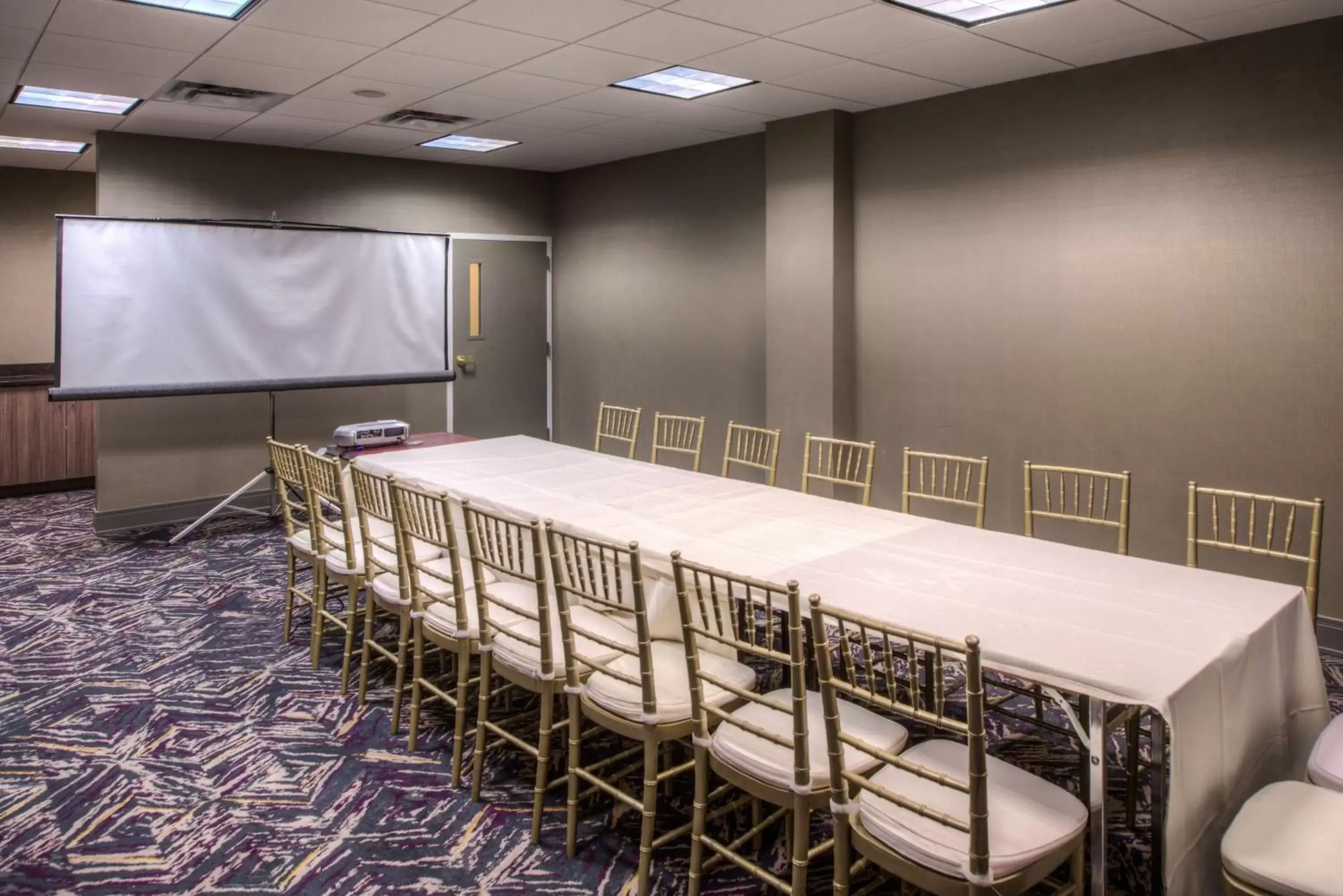 Meeting/conference room in DoubleTree by Hilton Utica